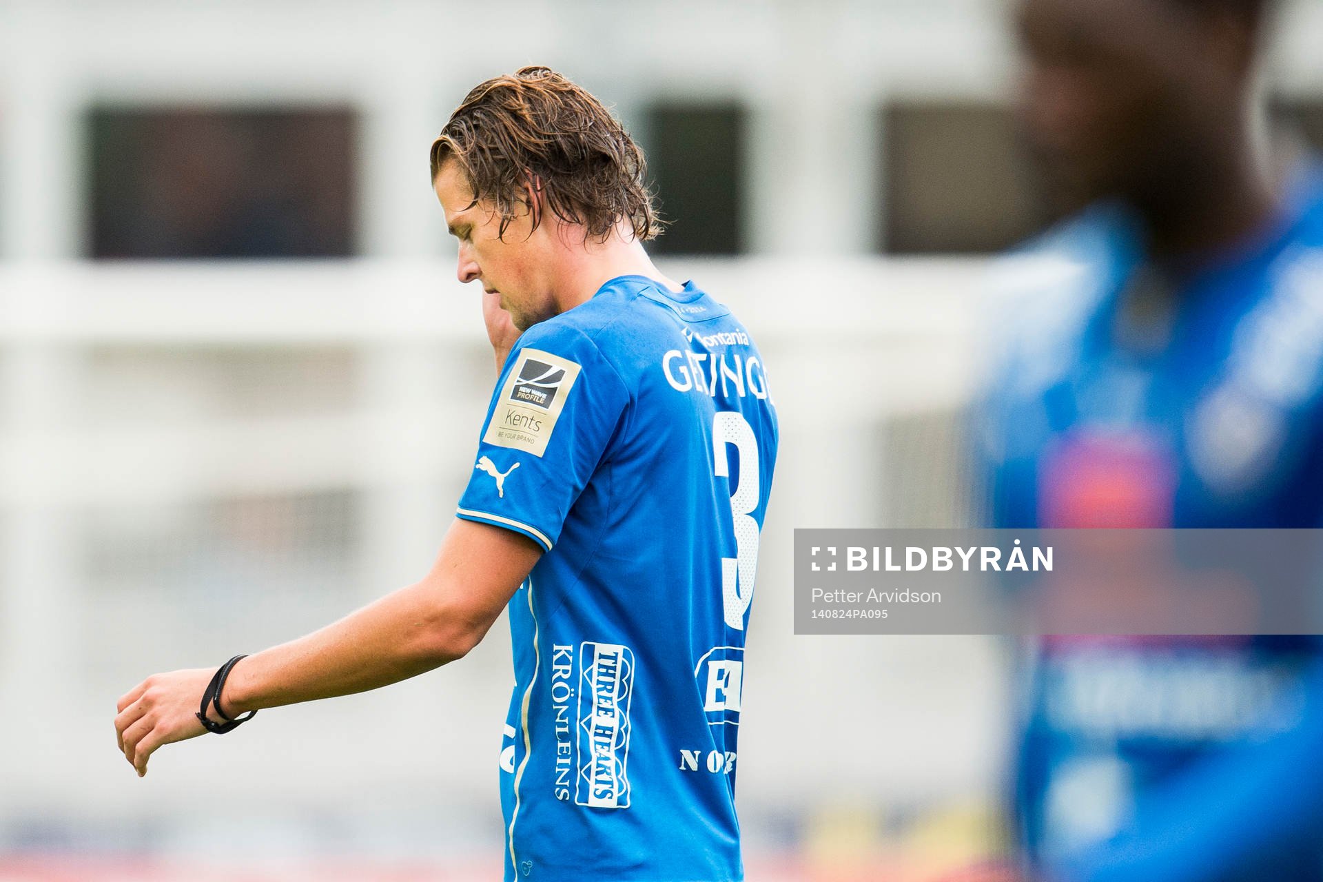 Halmstads Fredrik Liverstam deppar när ha lämnar planen