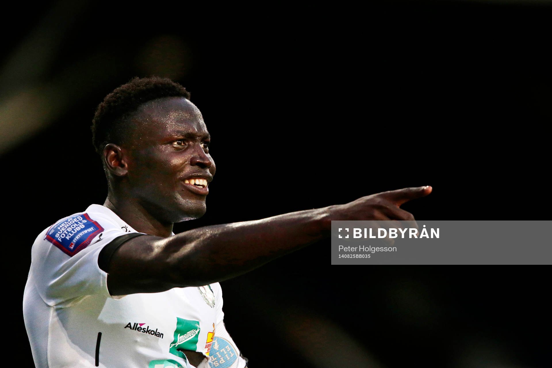 Örebros Alhassan Kamara jublar