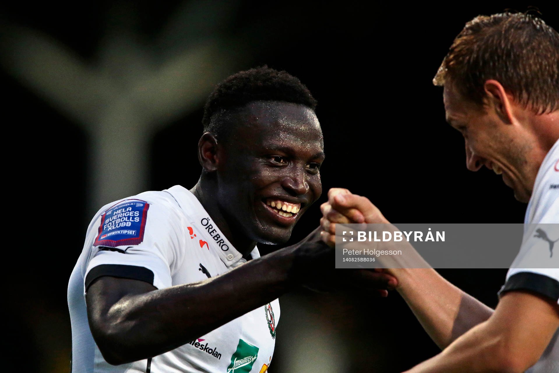 Örebros Alhassan Kamara jublar