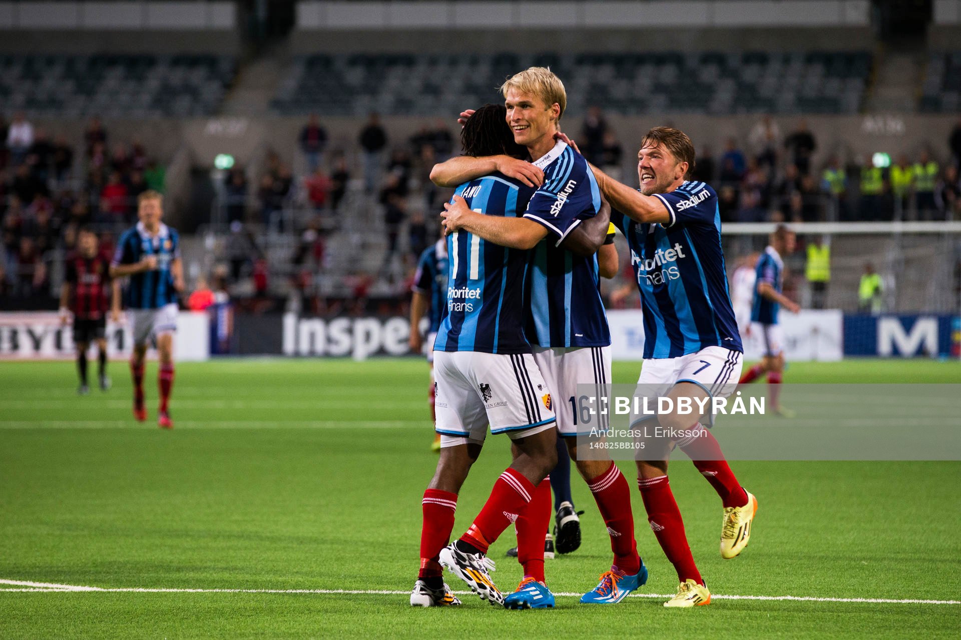 Djurgårdens Sebastian Andersson (m) jublar