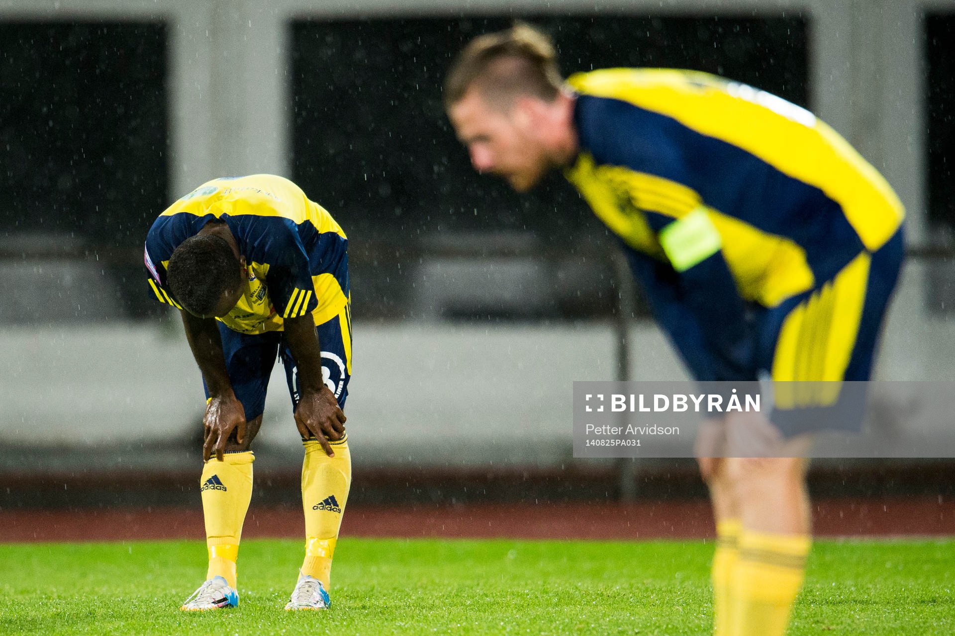 Ängelholms Samuel Monday och Björn Westerblad deppar