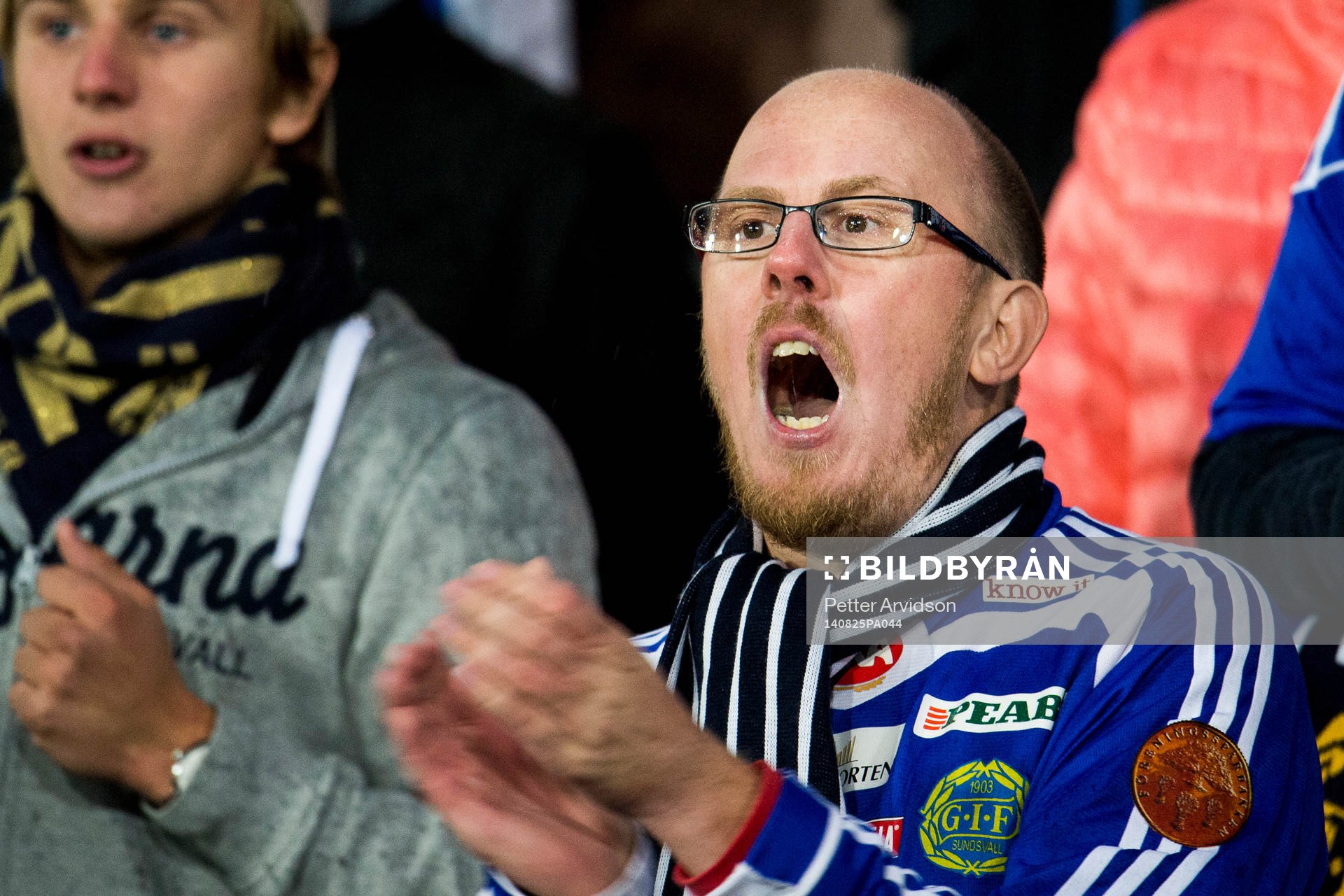 Sundsvalls supporter jublar