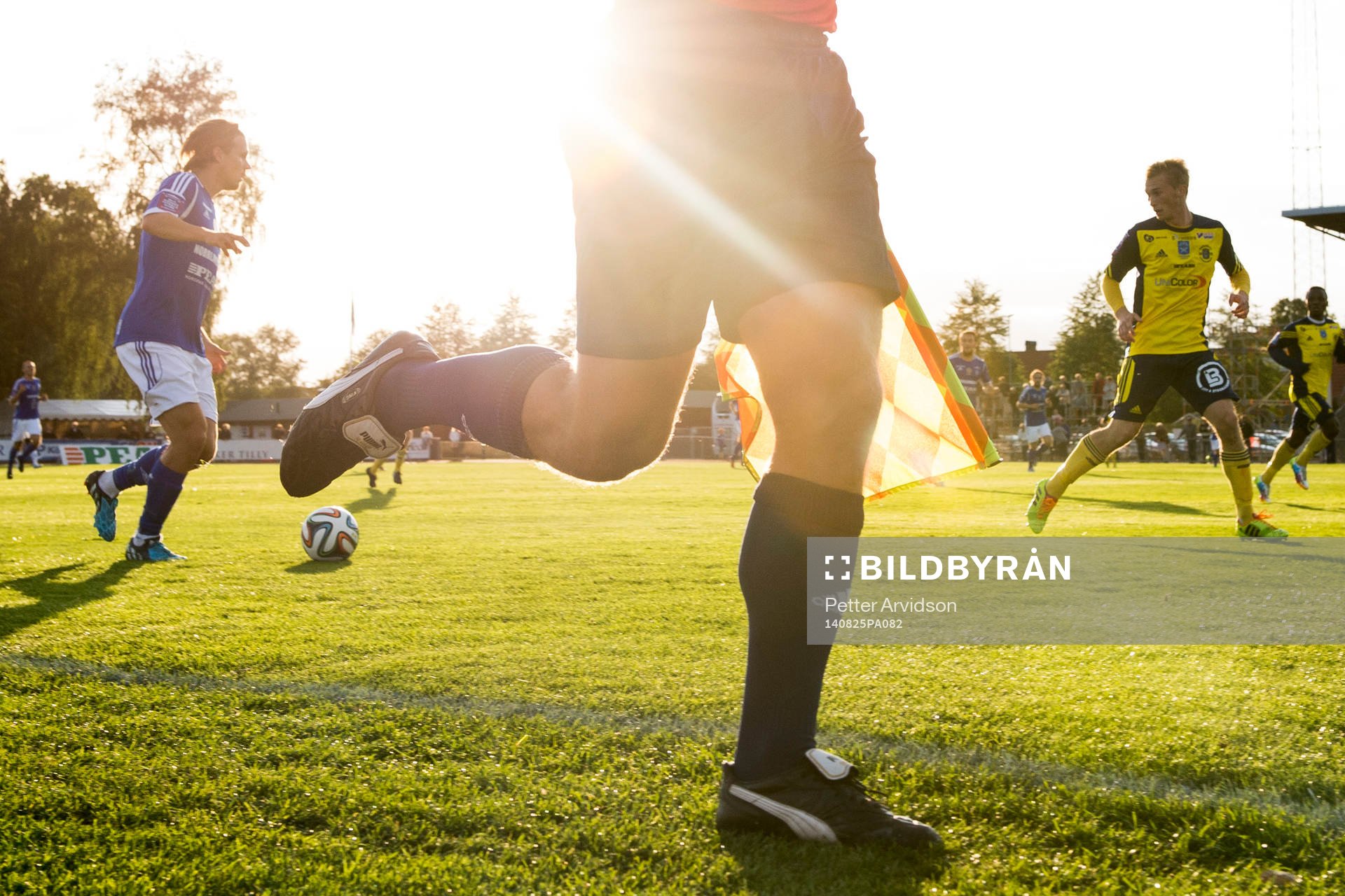 Fotboll i sommarsol