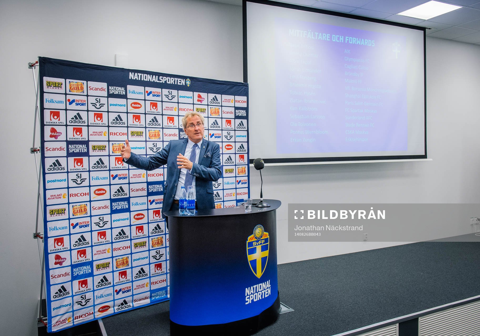 Sveriges förbundskapten för fotbollslandslaget, Erik Hamrén, presenterar truppen inför matchen mot Estland hemma och EM-kvalet borta mot Österrike under en presskonferens anordnad av Svenska Fotbollförbundet den 26 augusti 2014 i Stockholm.