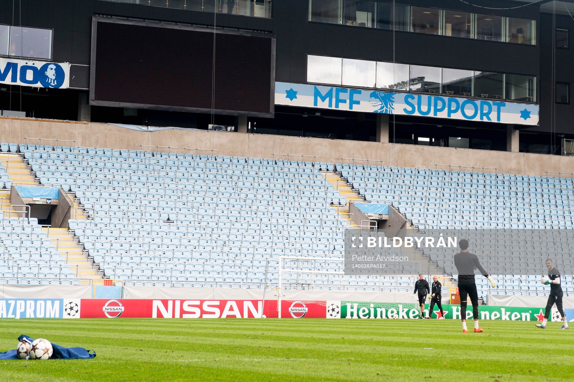 Stolar monterade på ståplats på Swedbank Stadion inför matchen i kvalet till Champions League mellan Malmö FF och Red Bull Salzburg den 26 augusti 2014 i Malmö.