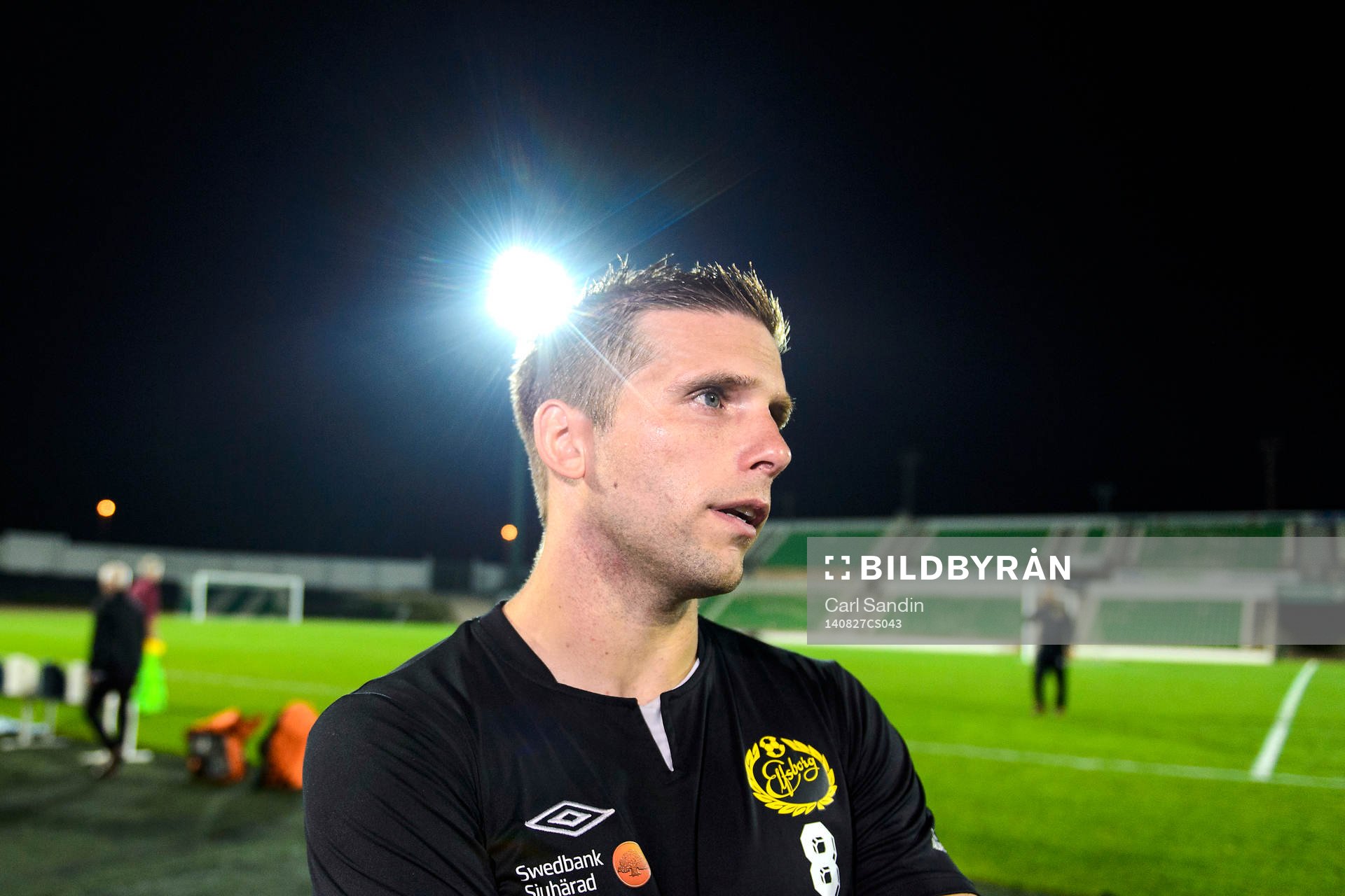 Elfsborgs Anders Svensson blir intervjuad