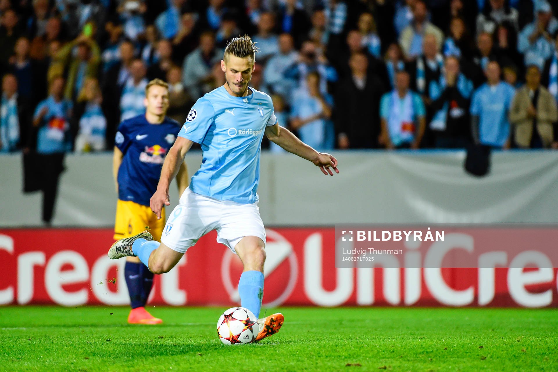 Malmö FFs Markus Rosenberg gör 1-0 på straff