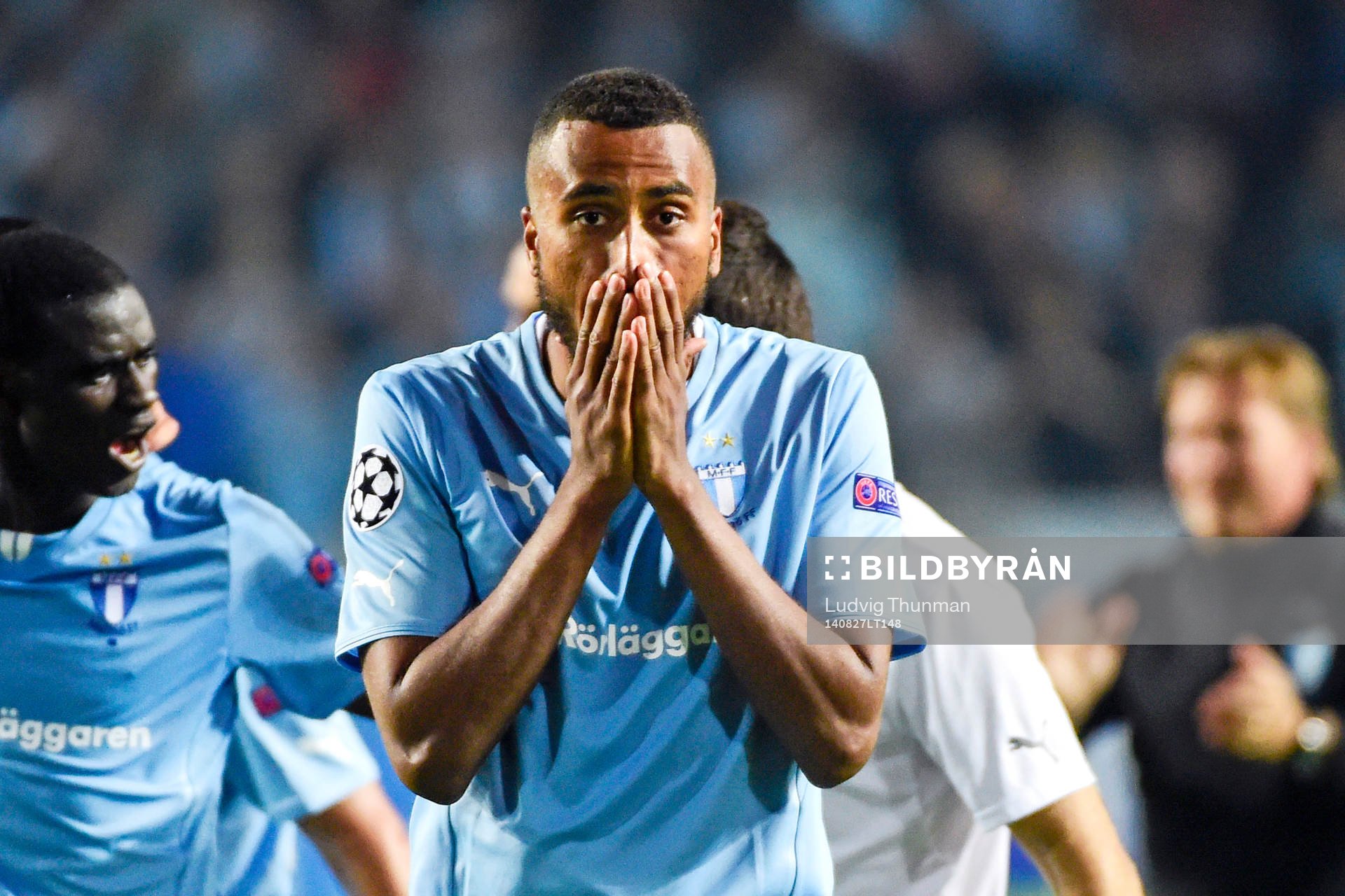 Malmö FFs Isaac Kiese Thelin har svårt att förstå vad som hänt efter kvalmatchen i Champions League mellan Malmö FF och Red Bull Salzburg den 27 augusti 2014 i Malmö.