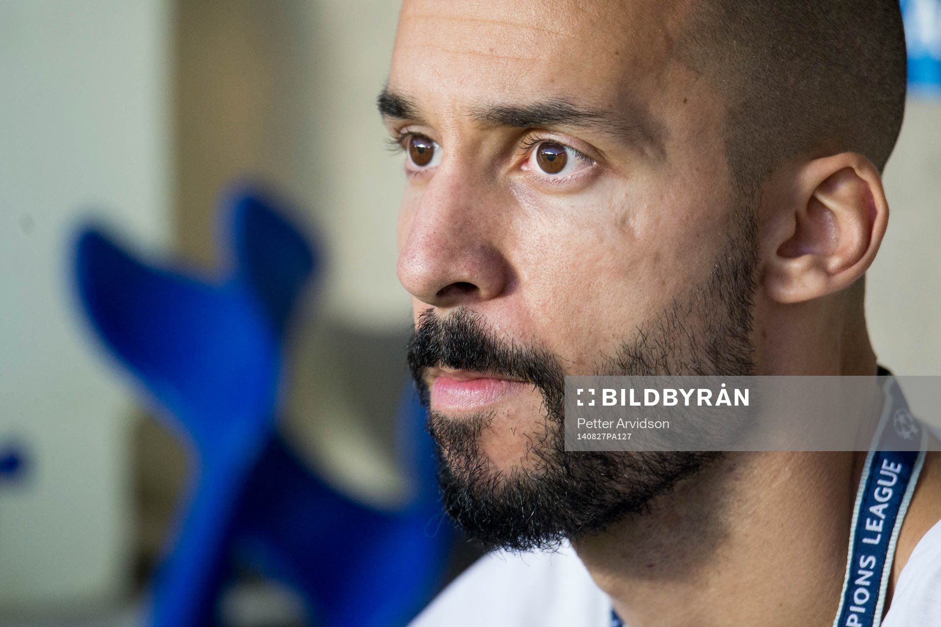 Malmö FFs långtidsskadade Guillermo Molins under kvalmatchen i Champions League mellan Malmö FF och Red Bull Salzburg den 27 augusti 2014 i Malmö.