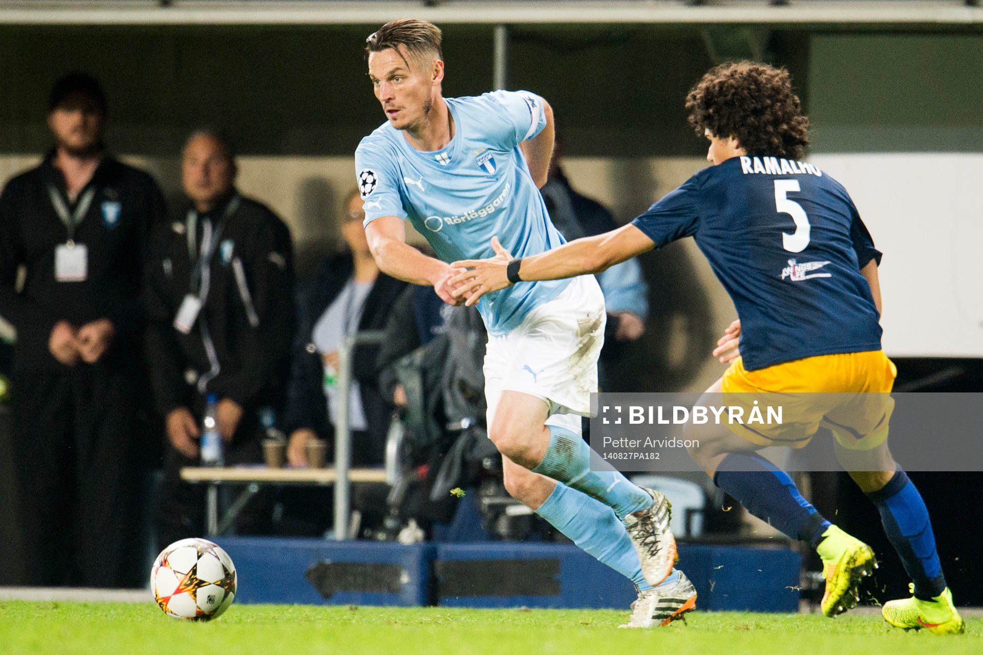 Malmö FFs Markus Rosenberg och Salzburgs André Ramalho