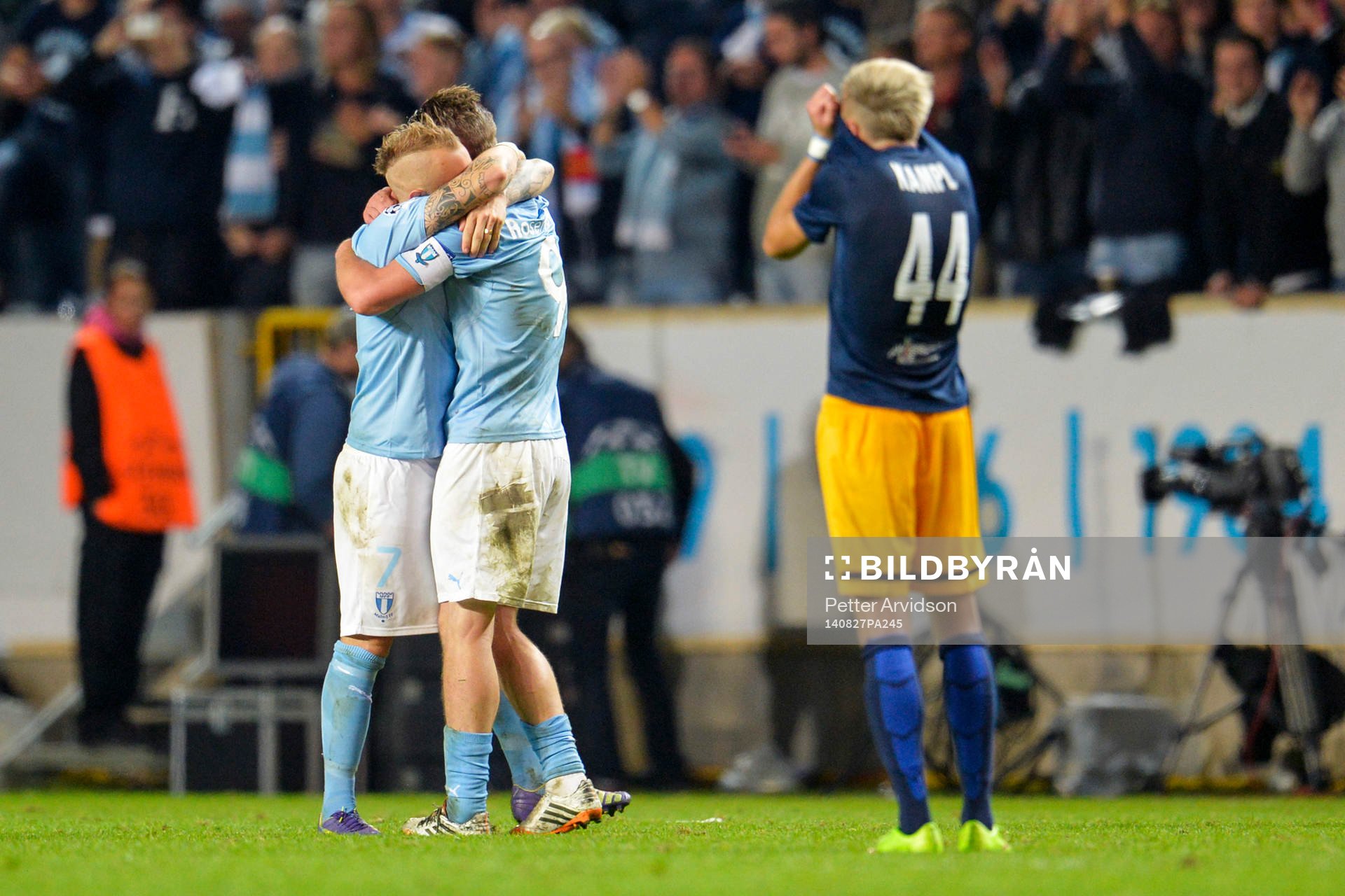 Malmö FFs Markus Rosenberg och Magnus Eriksson jublar och