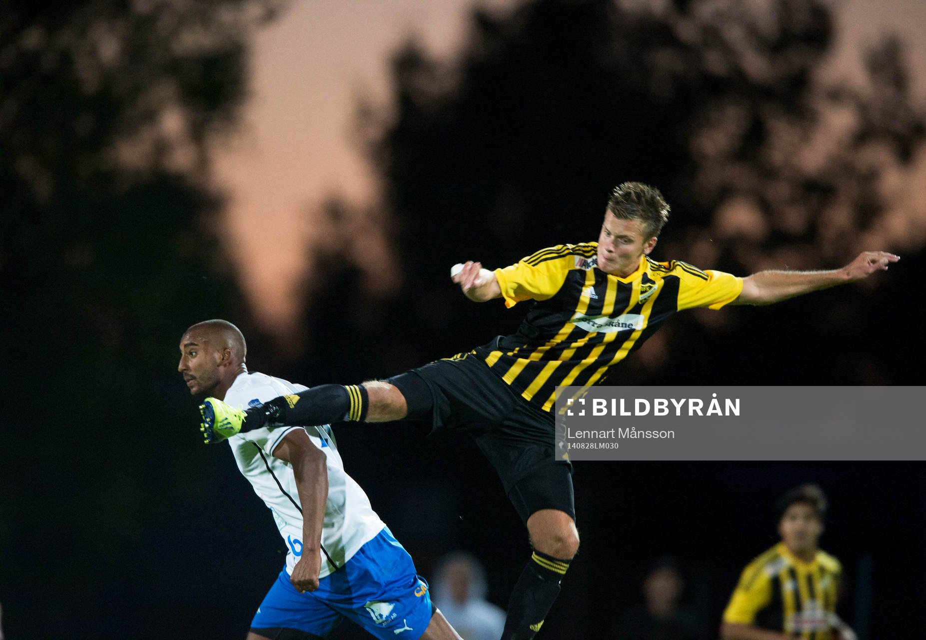 IFK Hässleholms Niklas Jönsson och Osbys Daniel Berggren