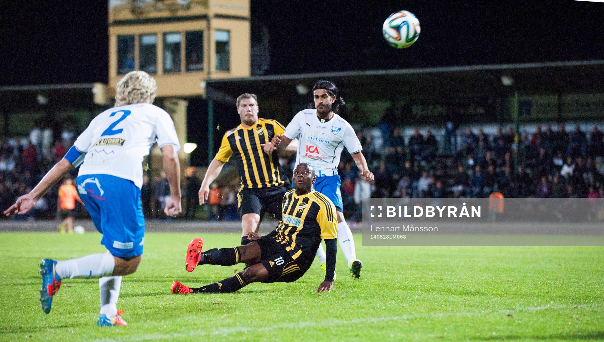 IFK Hässleholms Daniel Engel och Inatimi Biotonye i