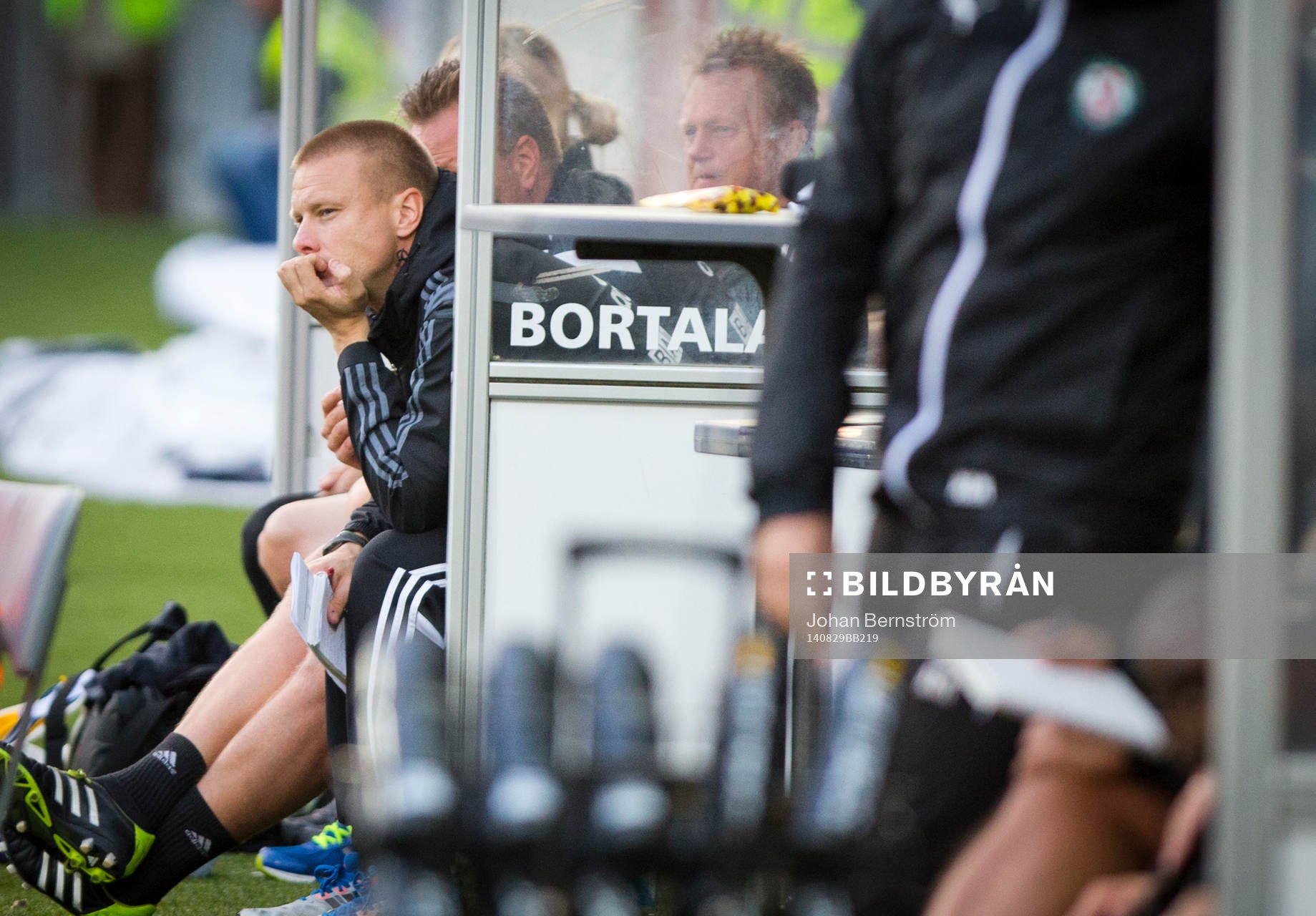Brommapojkarnas tränare Stefan Billborn deppar i