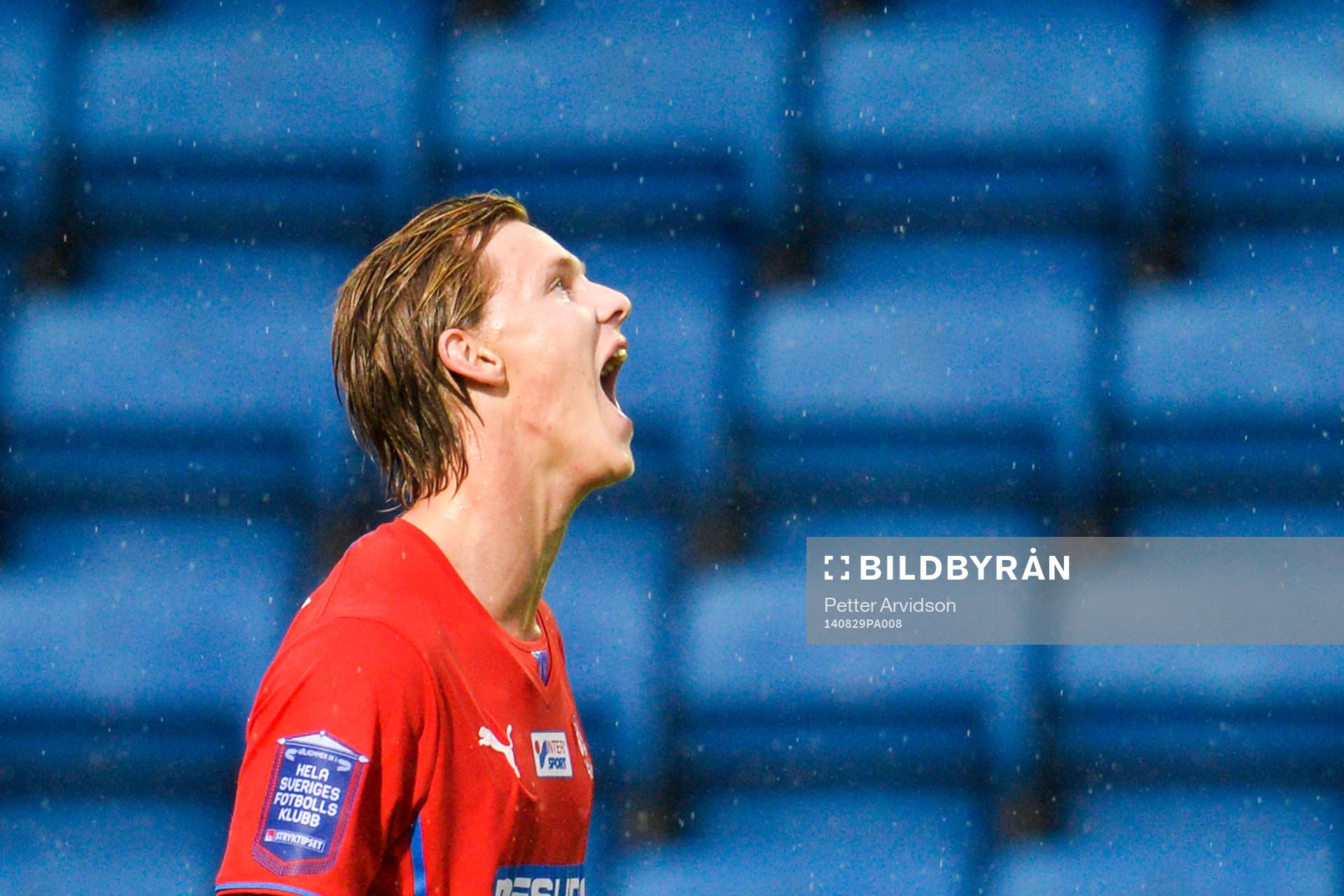 Helsingborgs Emil Krafth deppar