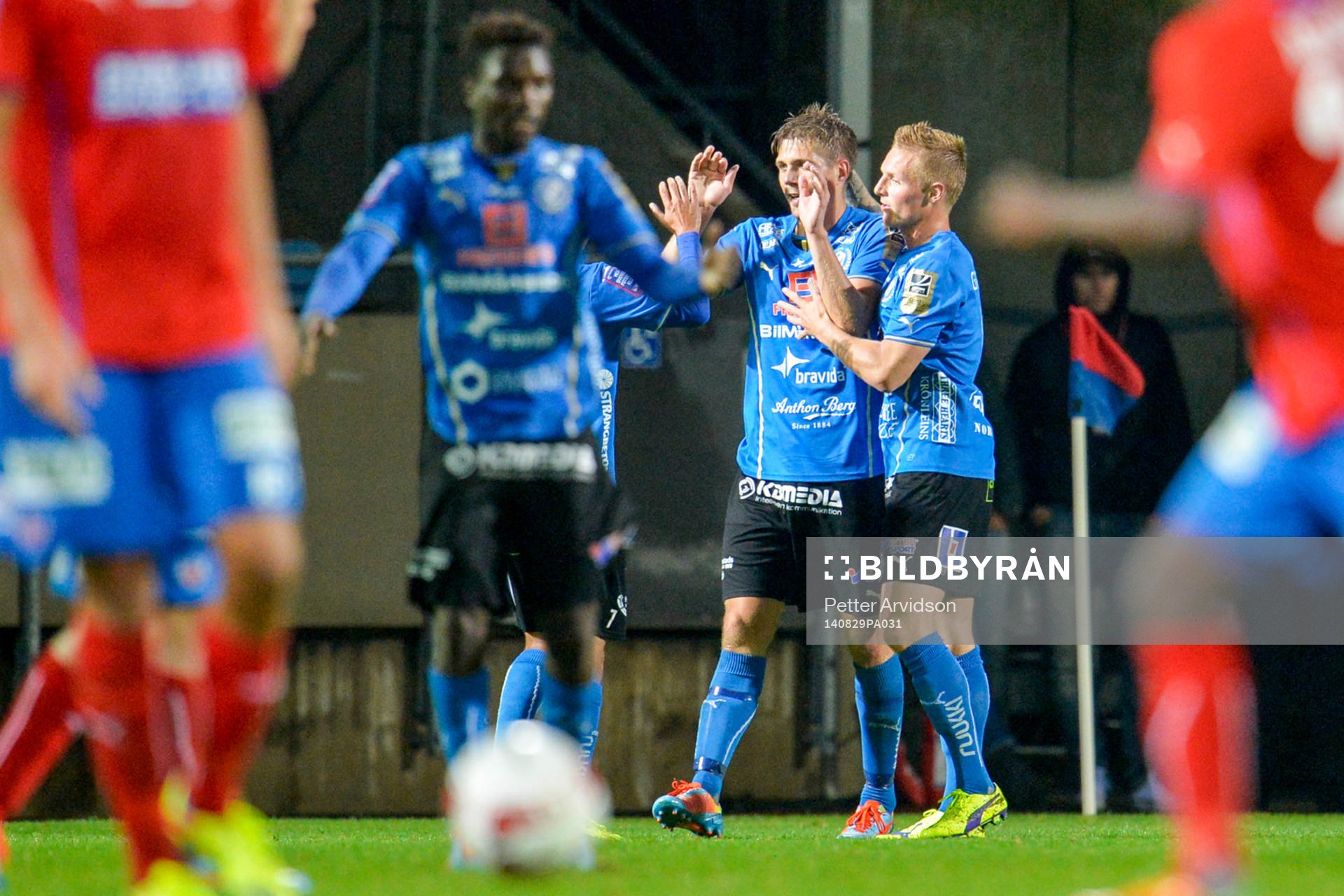 Halmstads Mikael Boman  jublar
