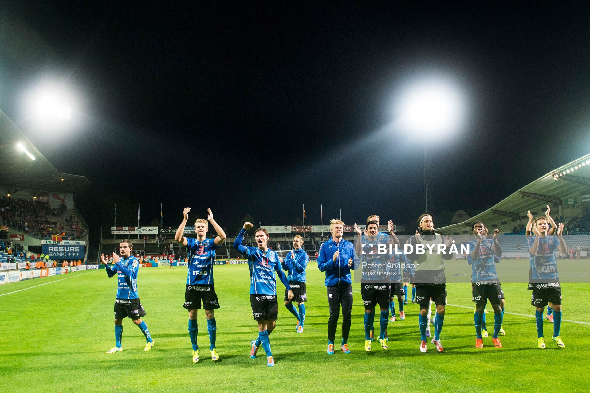 Halmstads spelare tackar publiken
