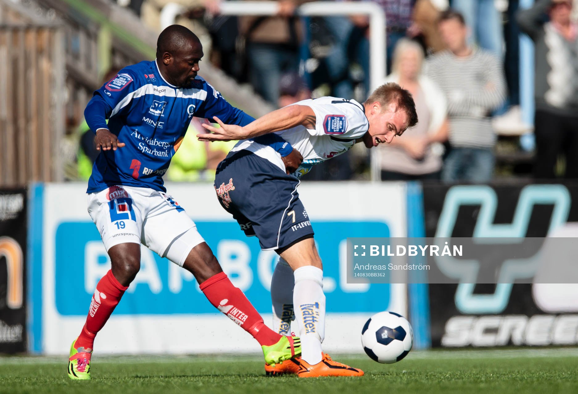 Åtvidabergs John Owoeri och Gefles Robin Nilsson