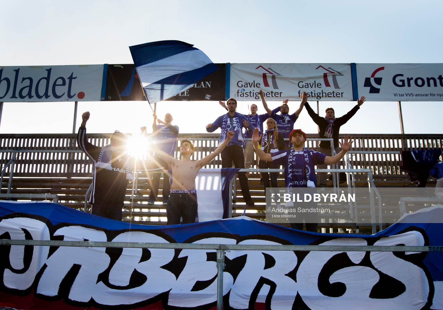 Åtvidabergs supportrar firar segern