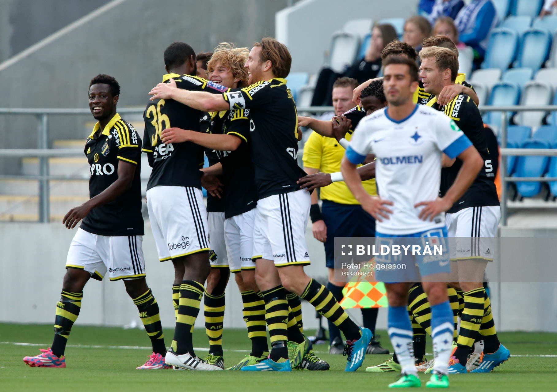 AIK med Kennedy Igboananike, Henok Goitom, Sam Lundholm och