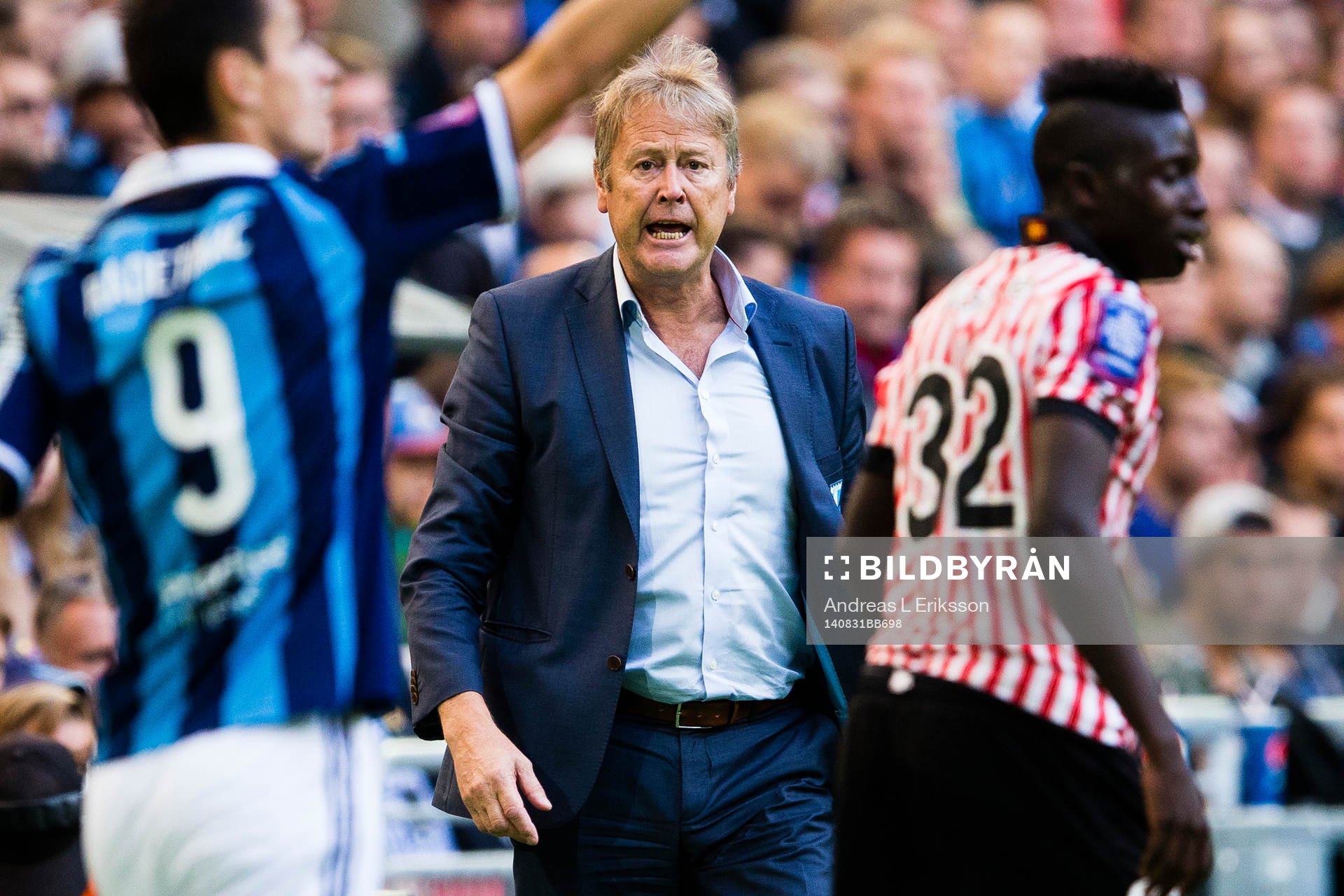 Malmö FFs tränare Åge Hareide reagerar