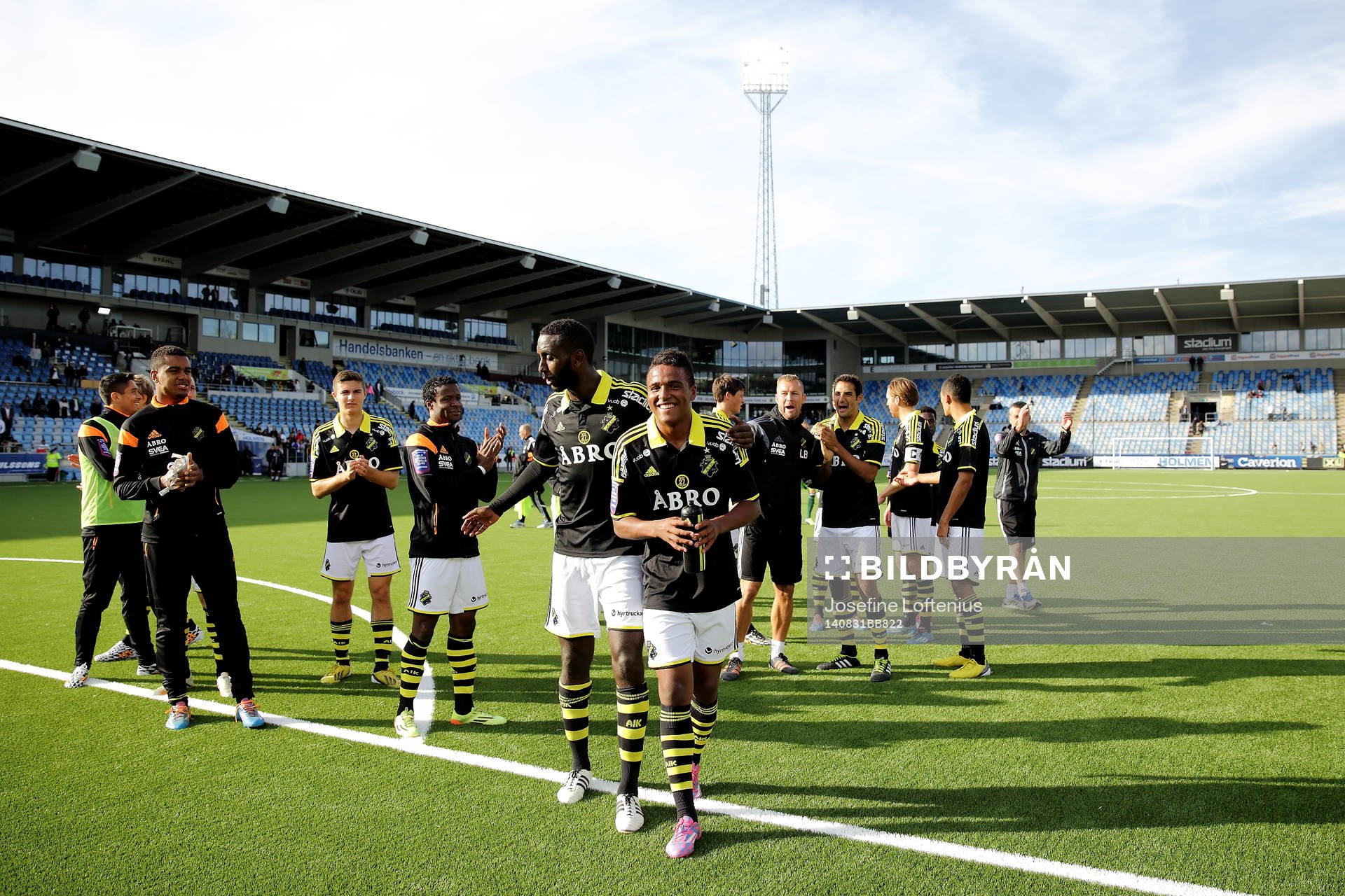 AIK tackar sina supportrar