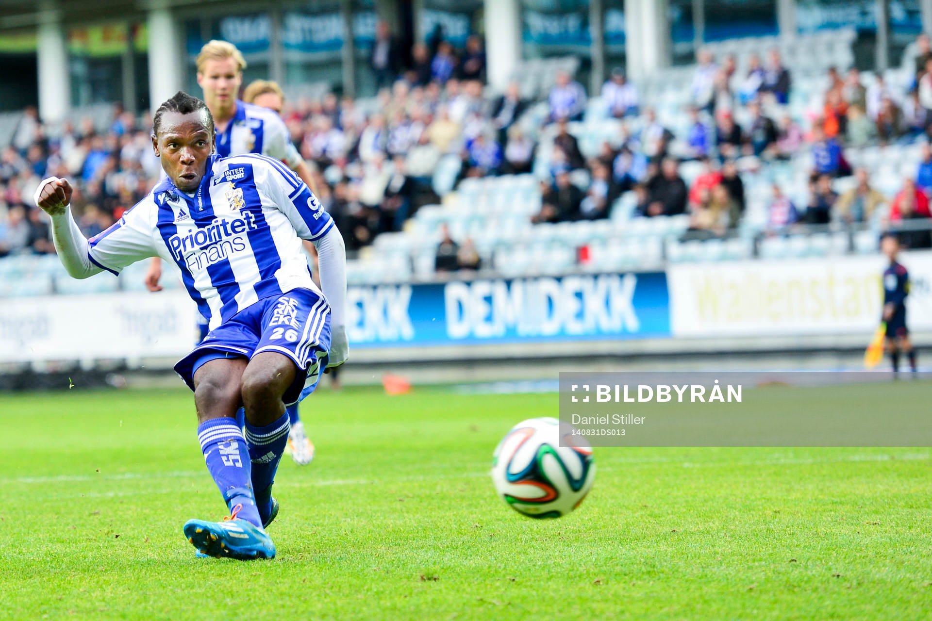 IFK Göteborgs May Mahlangu skjuter in 2-0 på straff