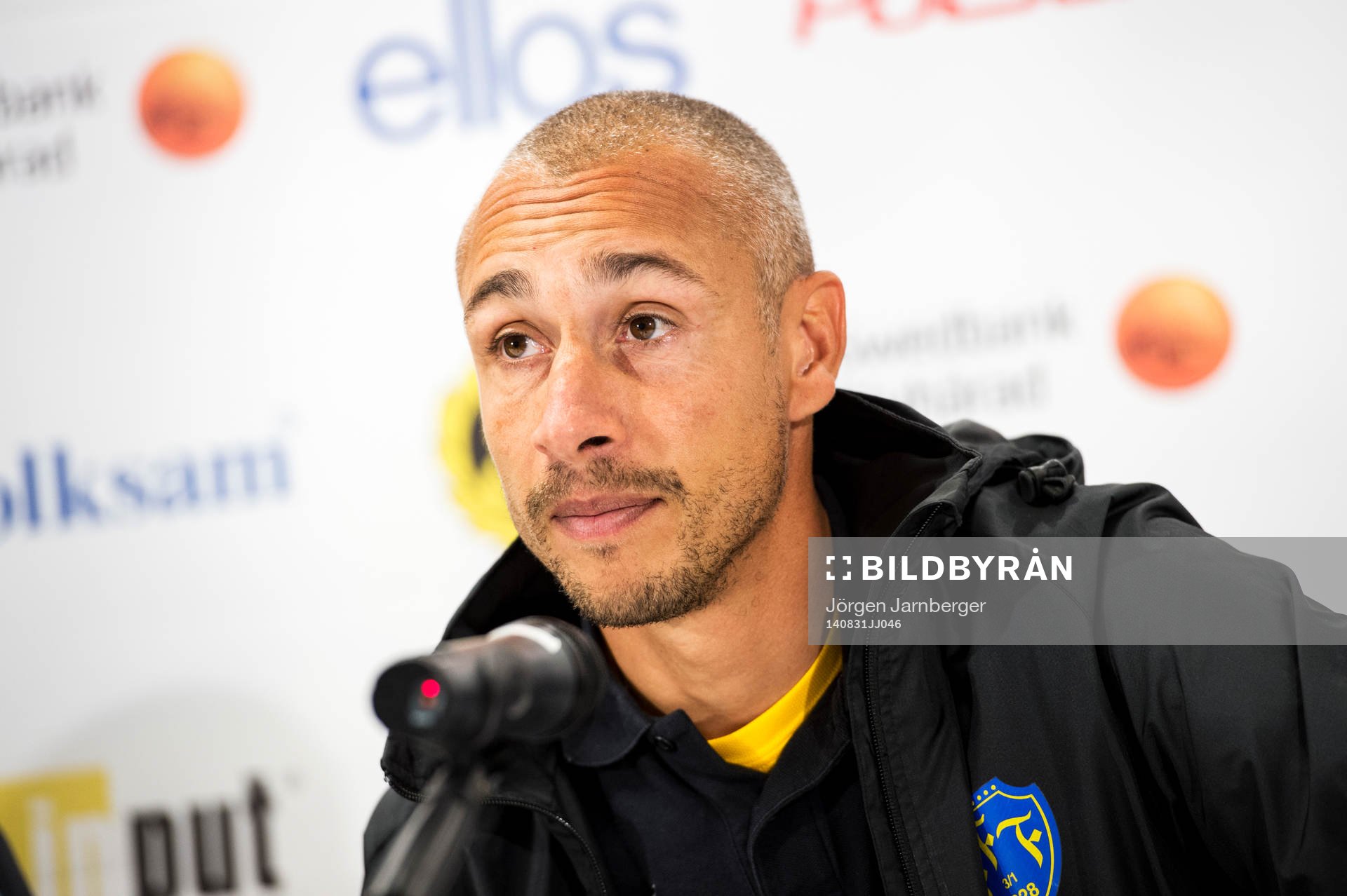 Falkenbergs tränare Henrik Larsson