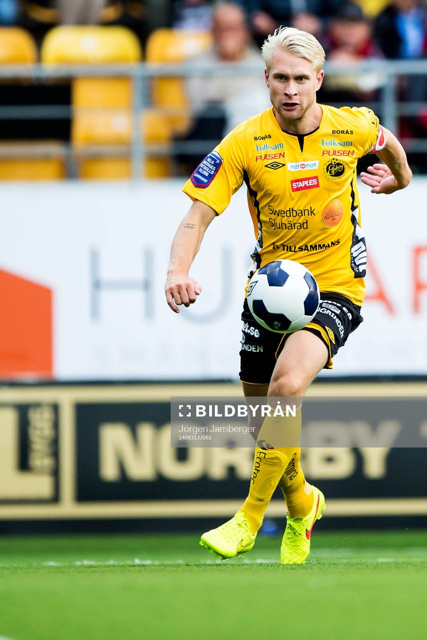 Elfsborgs Johan Larsson under fotbollsmatchen i Allsvenskan mellan Elfsborg och Falkenberg den 31 augusti 2014 i Borås.