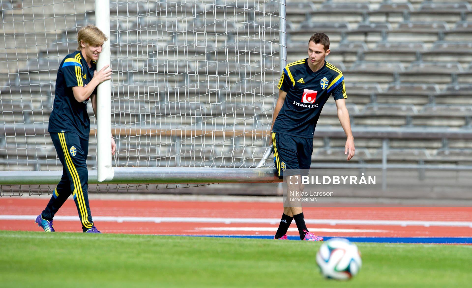 Sveriges Branimir Hrgota och Emil Forsberg