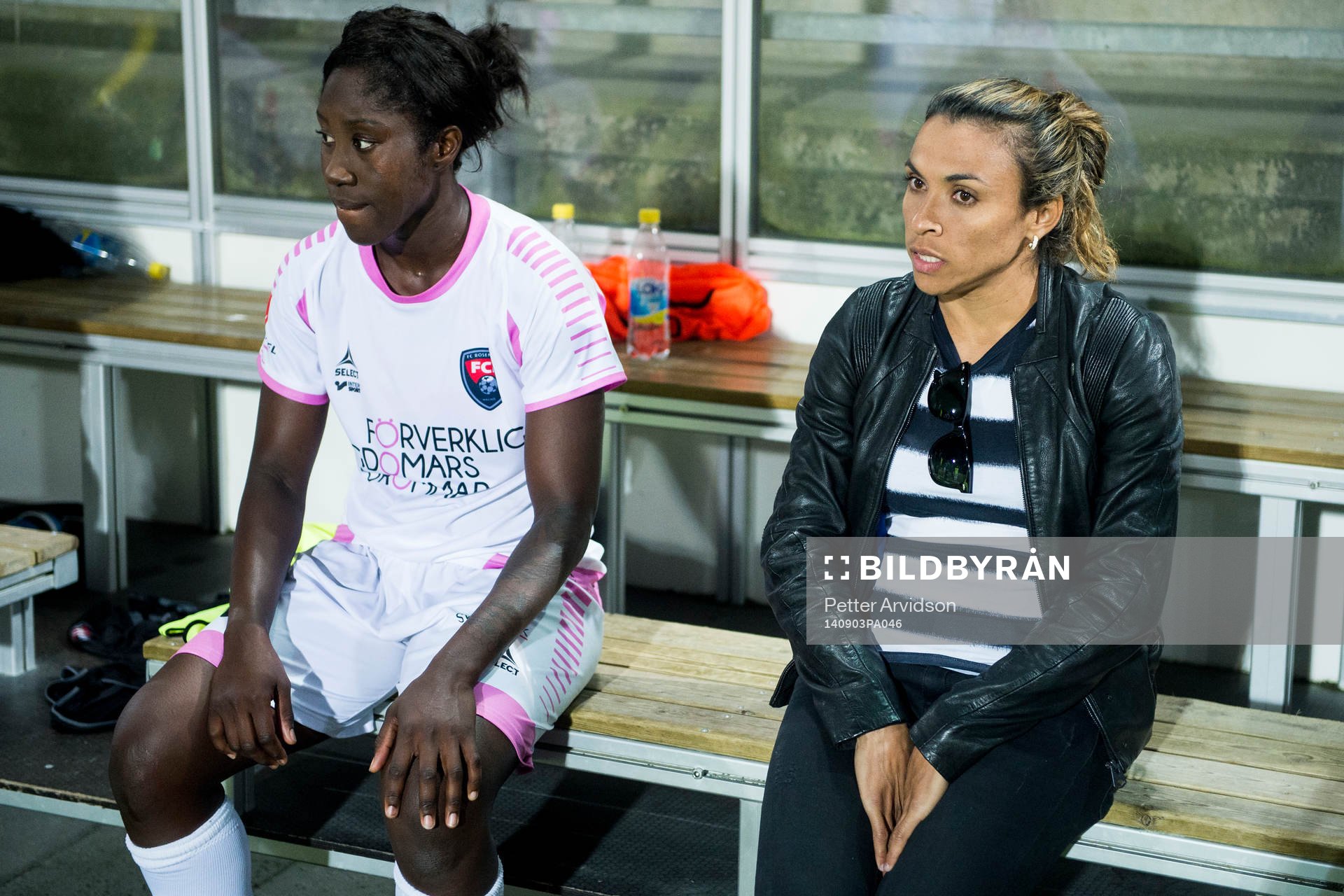 Rosengårds Anita Asante (tv) och Marta Viera Da Silva (th)