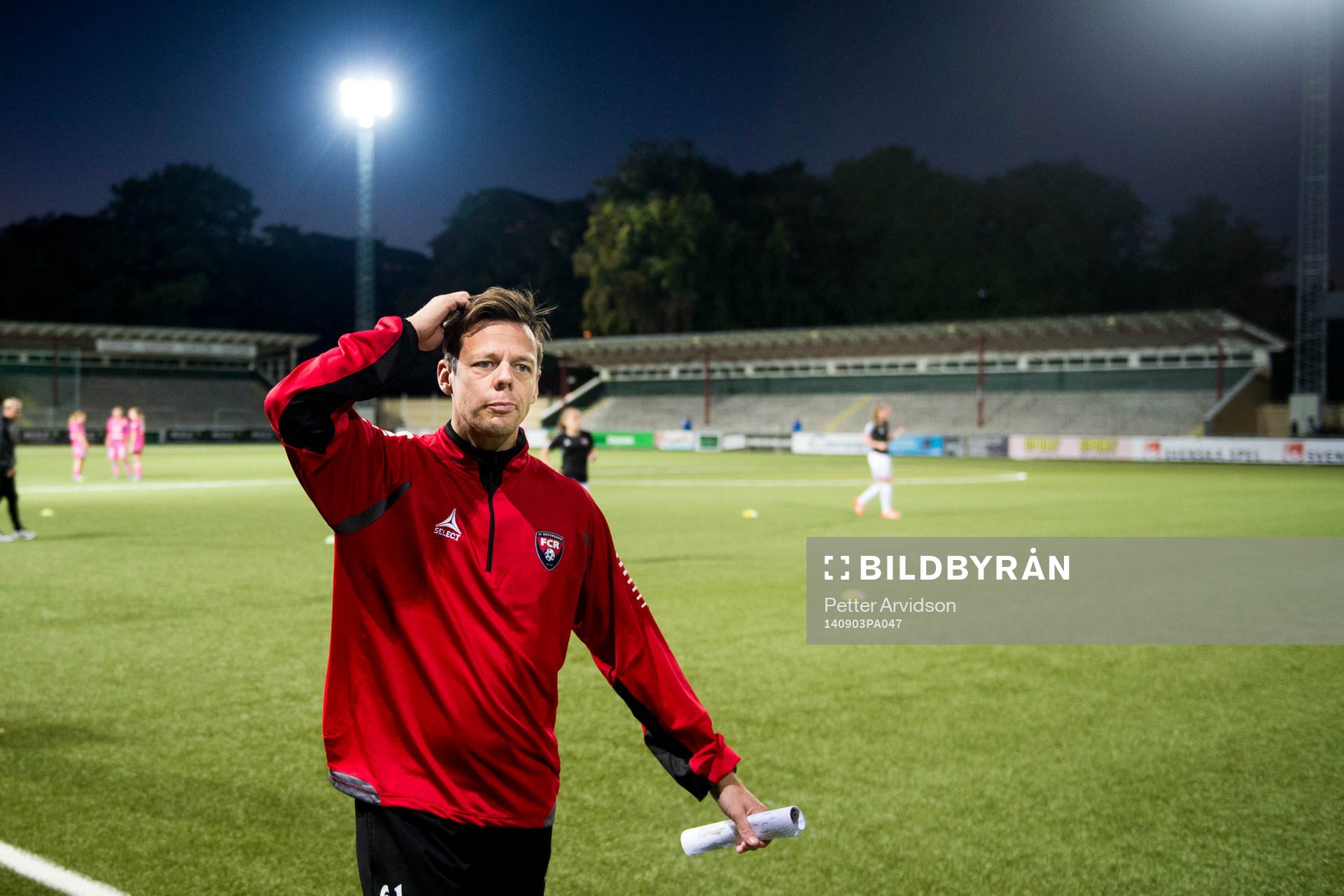 Rosengårds tränare Markus Tilly deppar