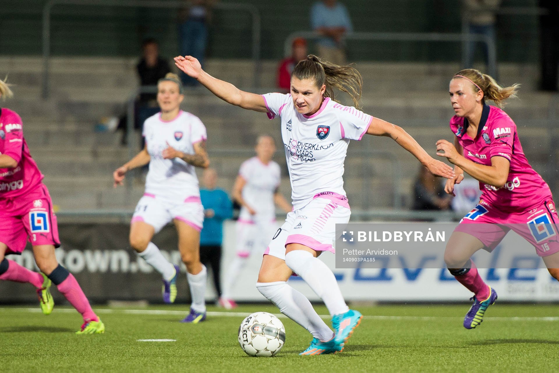 Rosengårds Ramona Bachmann skjuter in 2-2