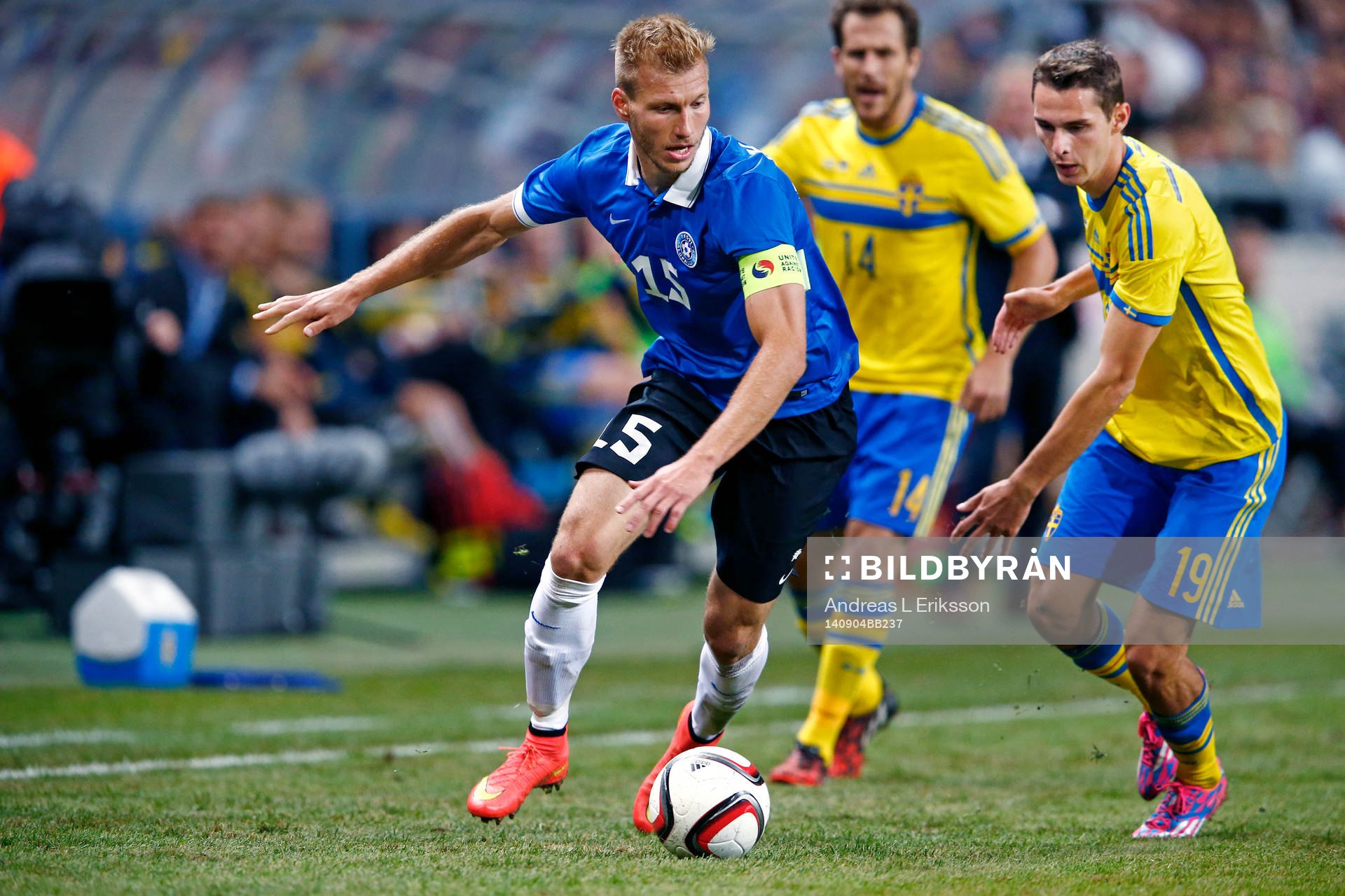 Estlands Ragnar Klavan och Sveriges Branimir Hrgota