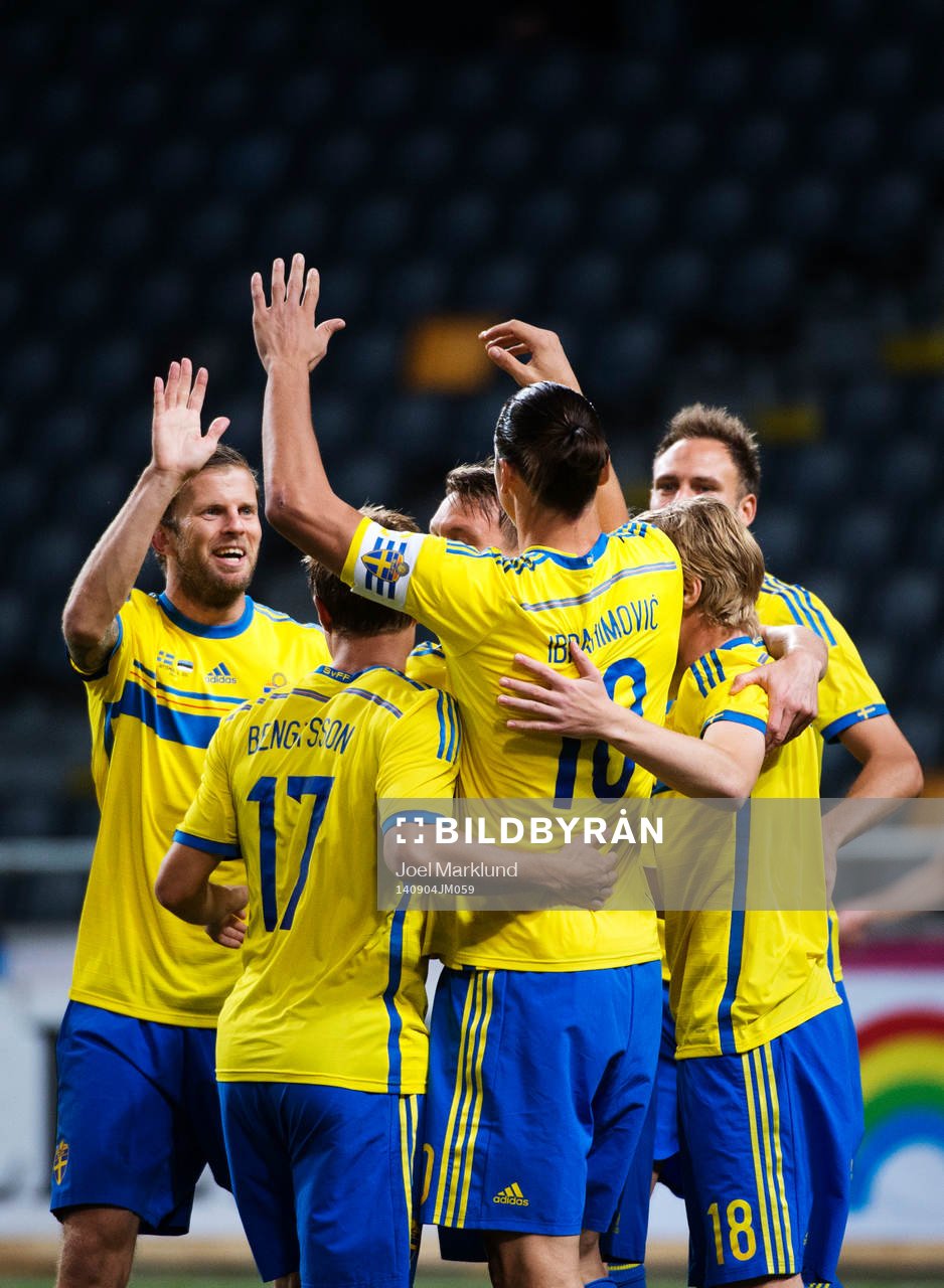 Sveriges Zlatan Ibrahimovic jublar