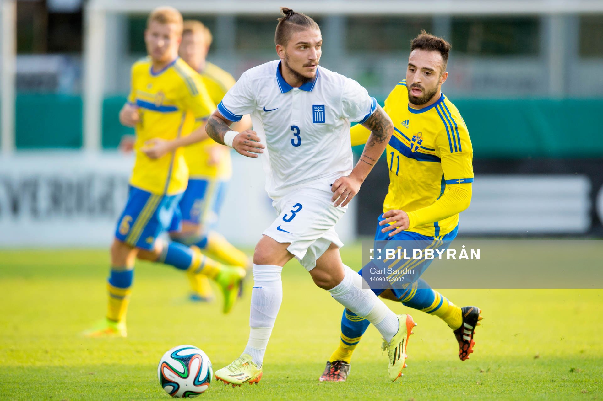 Greklands Kostas Stafylidis jagas av Sverige Abdul Khalili