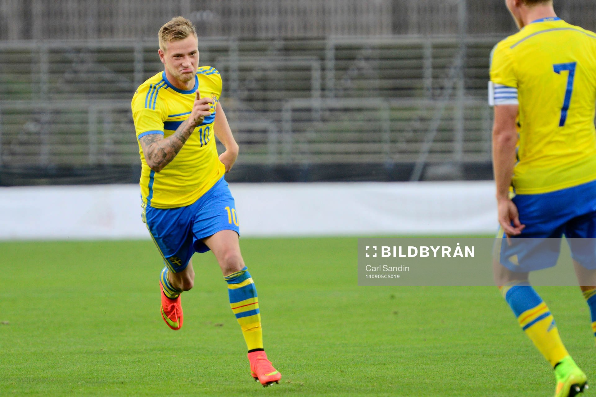 Sverige John Guidetti firar