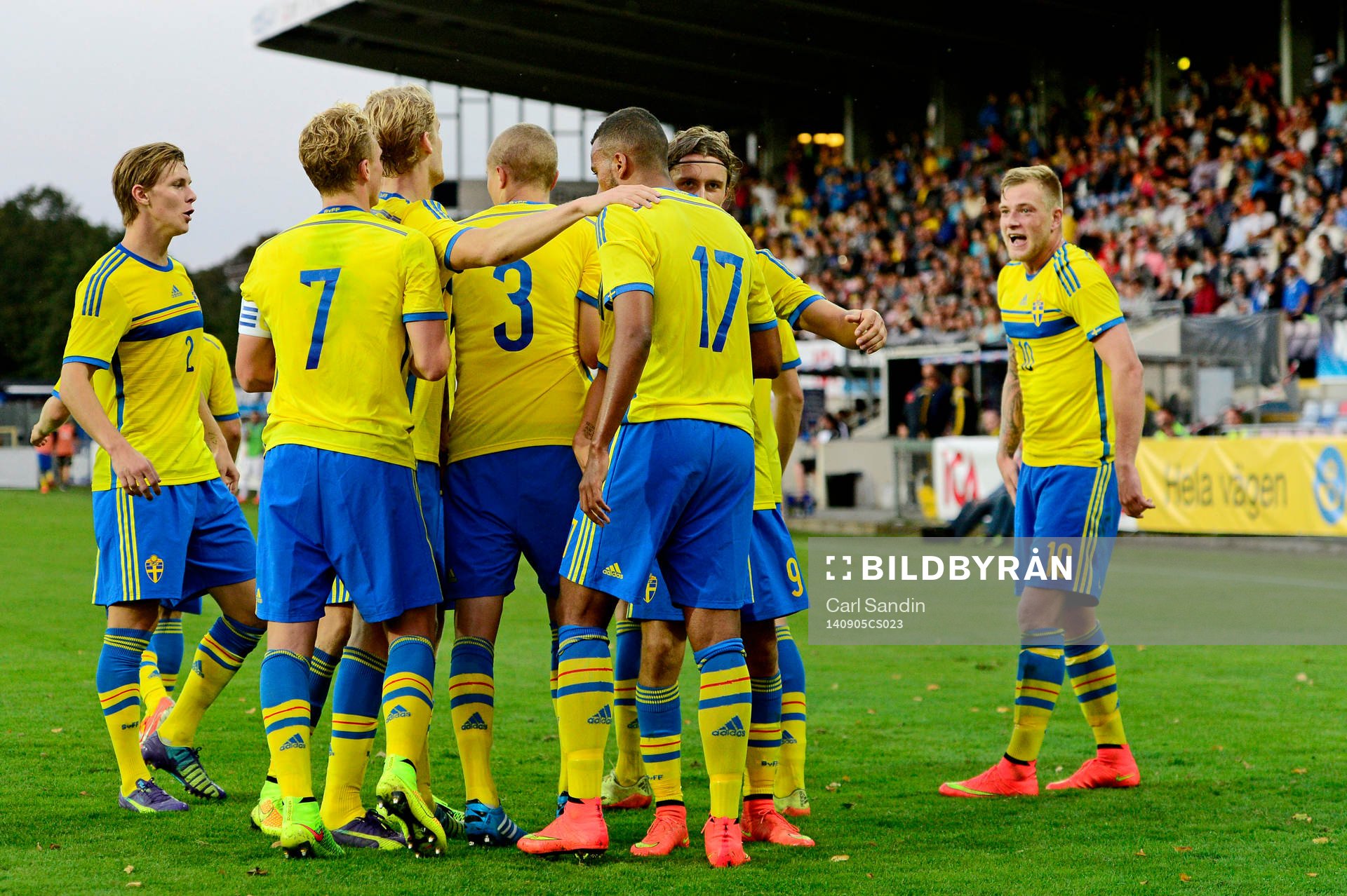 Sverige spelare firar