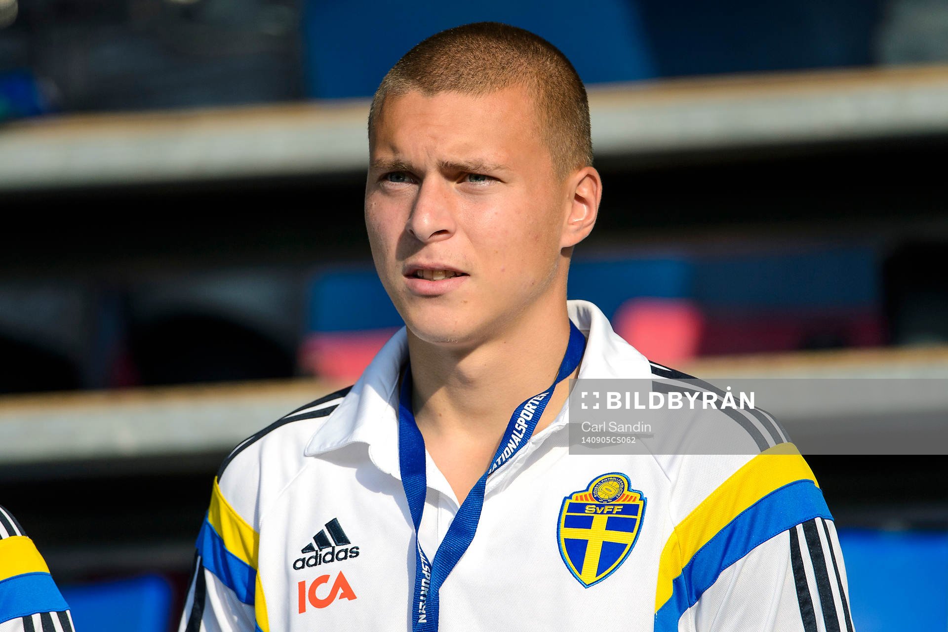 Sveriges Victor Nilsson Lindelöf på läktaren