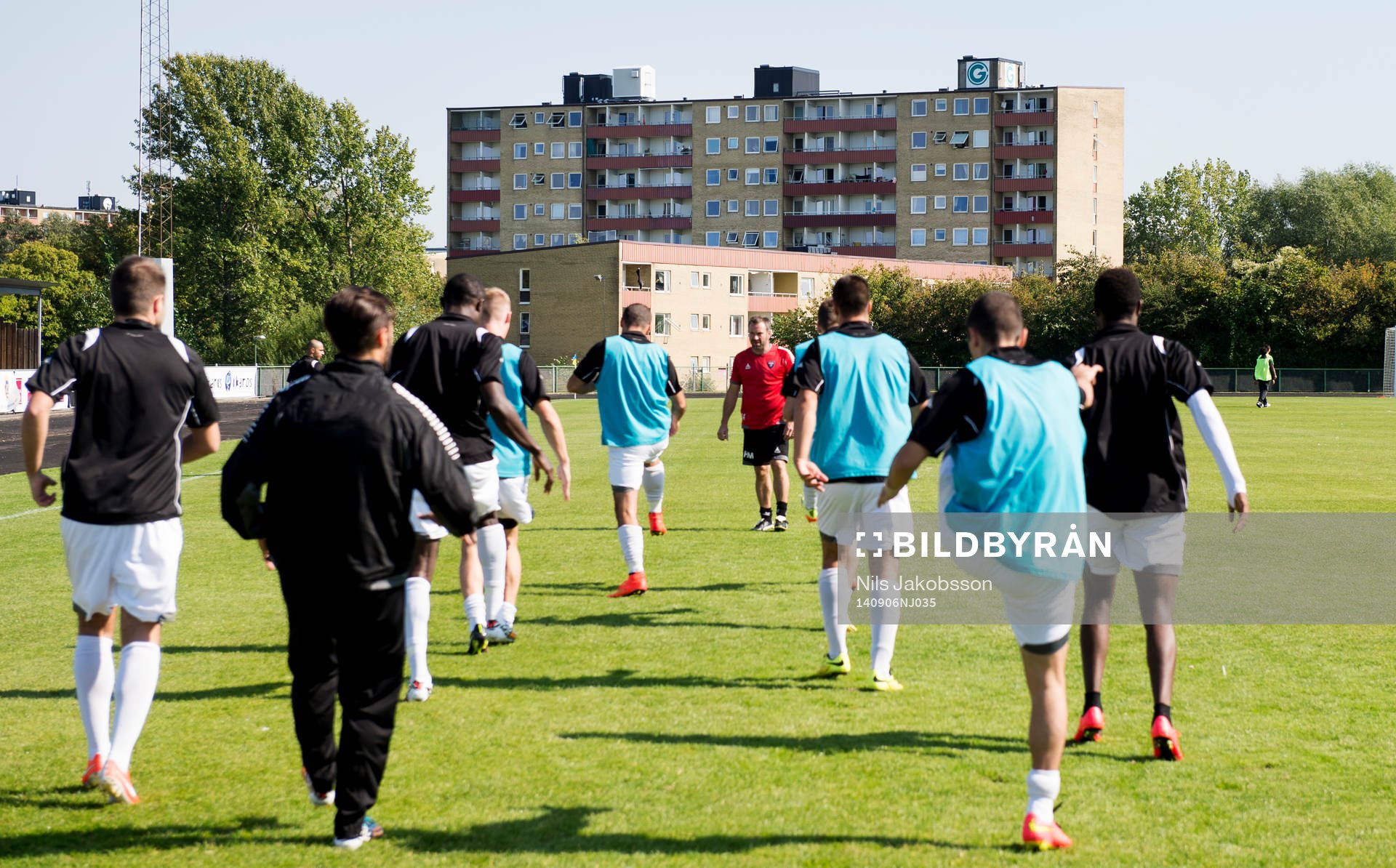 FC Rosengårds värmer upp Rosengårds IP