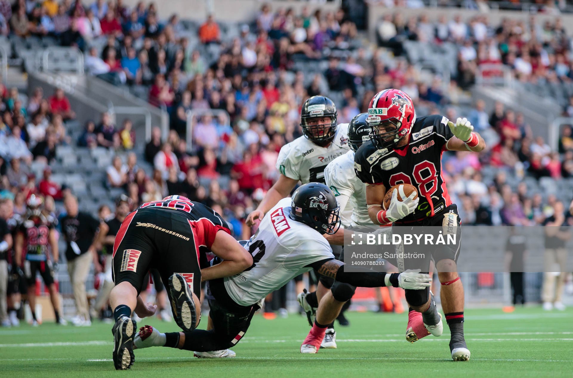 Carlstad Crusaders Jack Moro tar sig förbi en Örebro