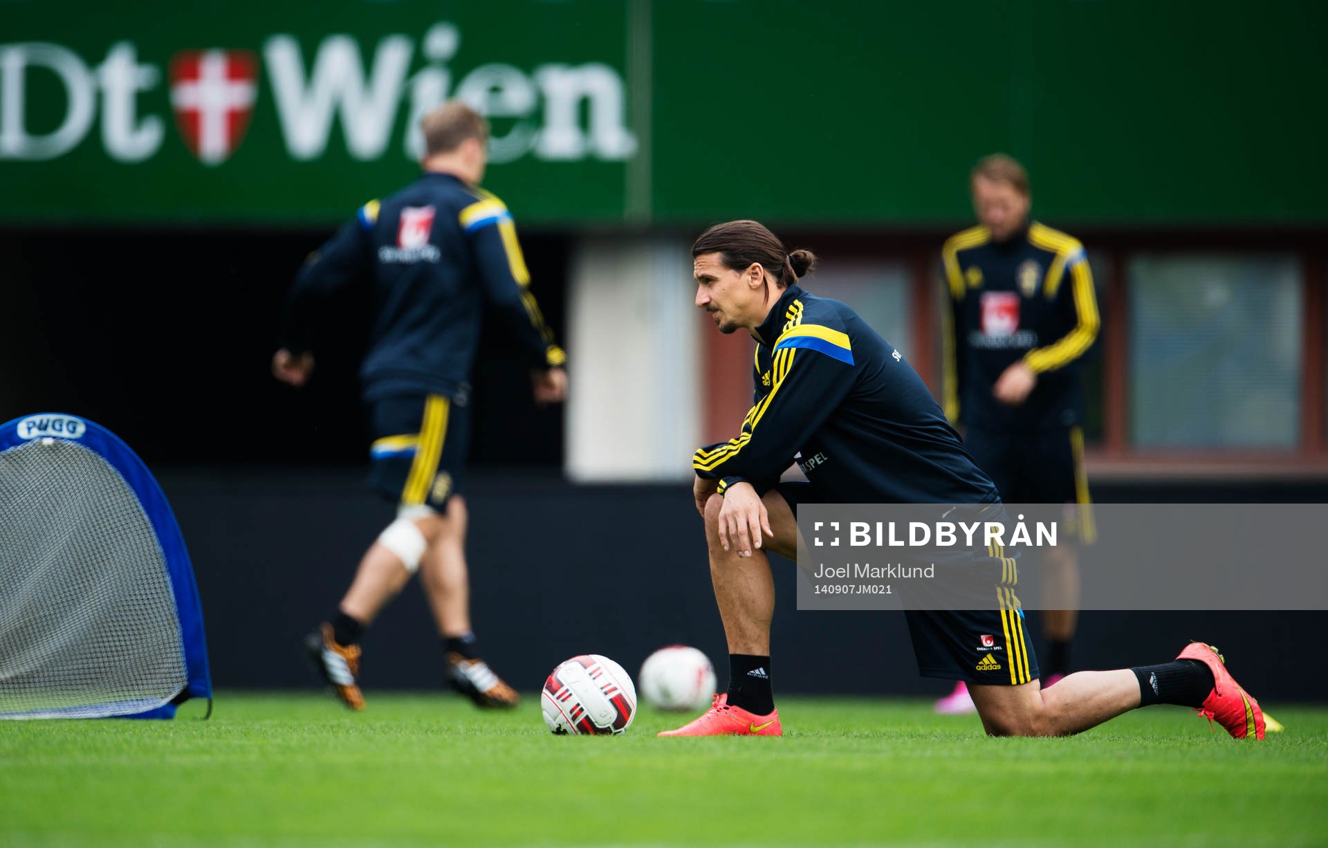 Zlatan Ibrahimovic stretchar
