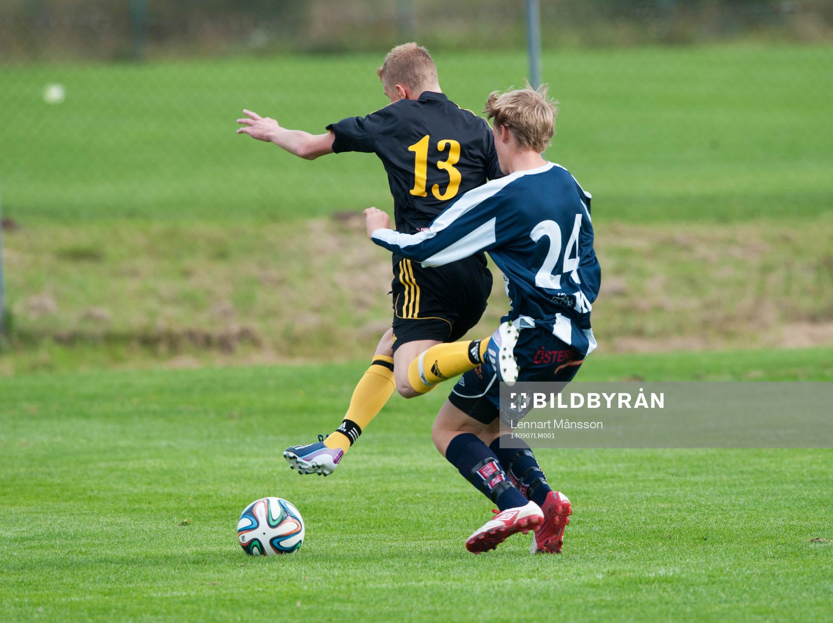 Tackling i matchen för 15-åringar mellan IFK Hässleholm