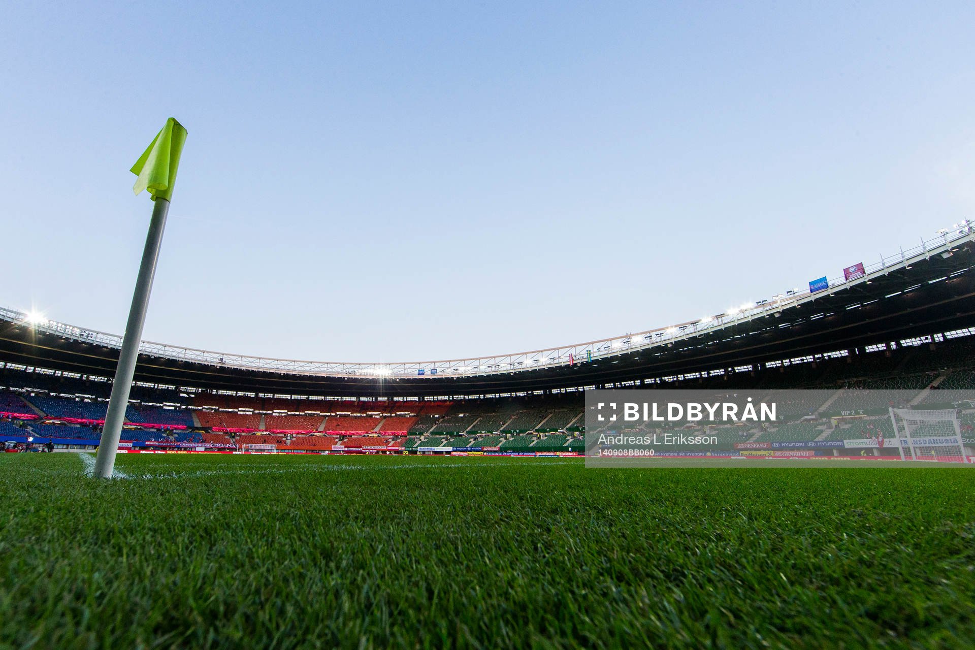 Generell vy Ernst Happel-Stadion innan fotbollsmatchen i