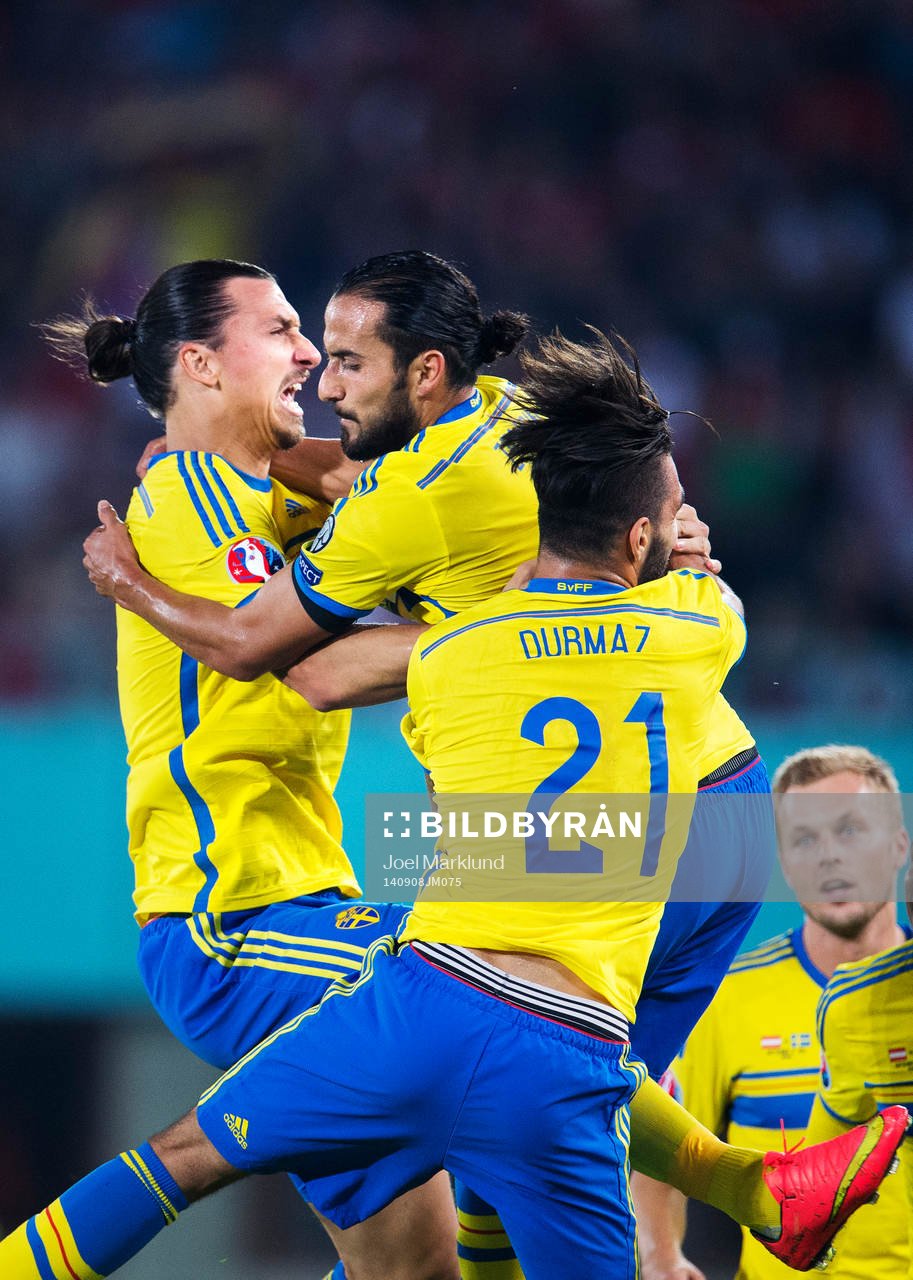 Sveriges Zlatan Ibrahimovic, Erkan Zengin och Jimmy Durmaz