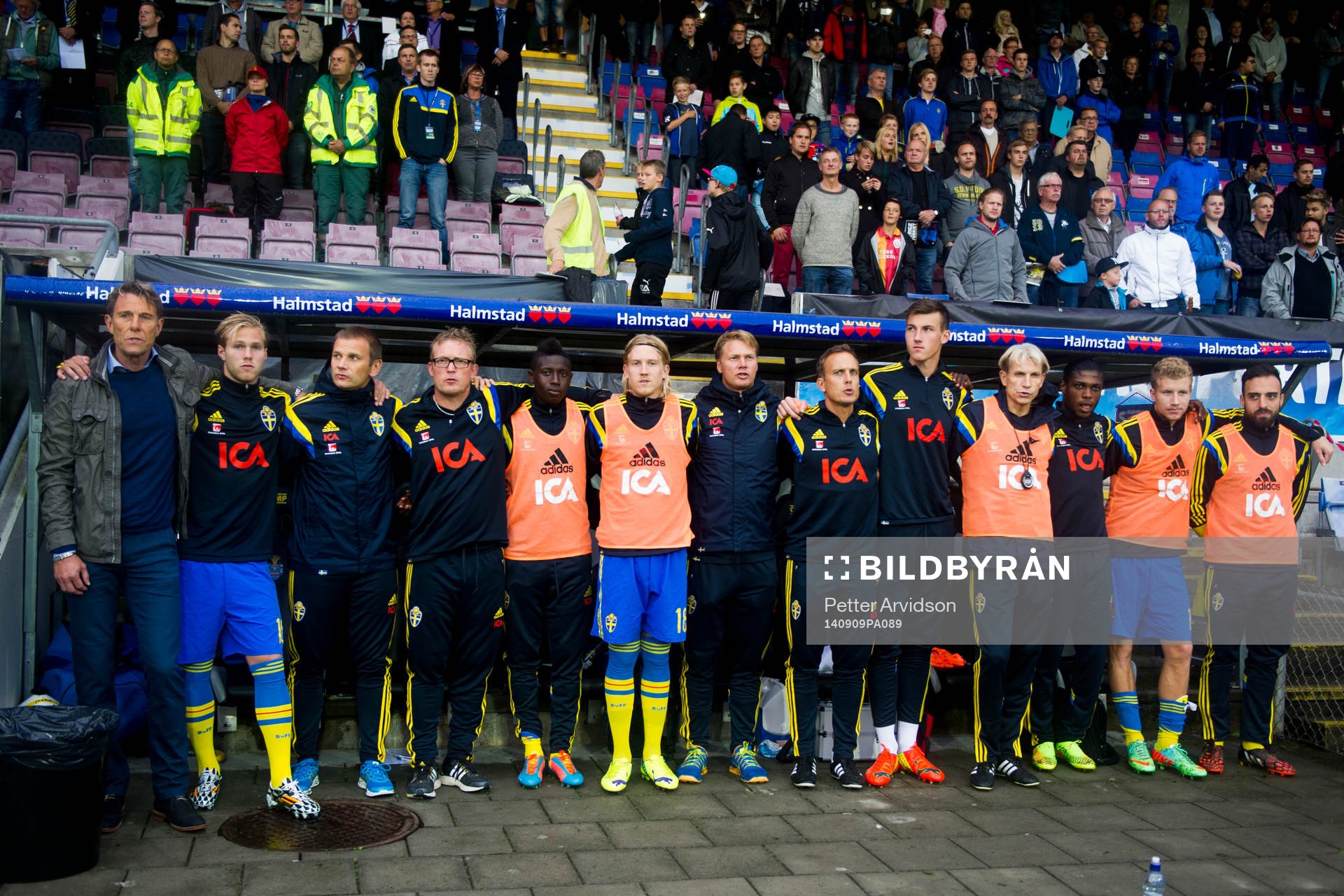 Sveriges ledare och spelare på bänken
