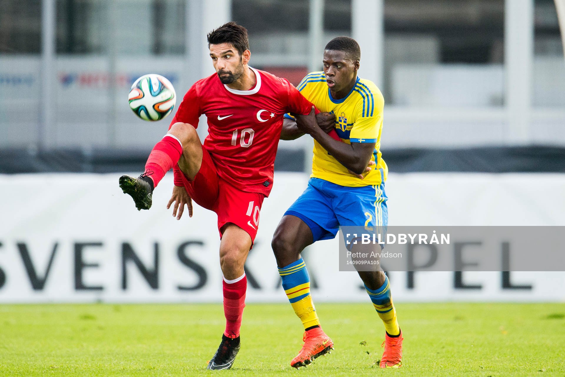 Turkiets Muhammet Demir och Sveriges Isak Ssewankambo