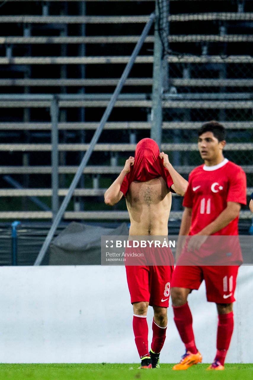 Turkiets Salih Ucan och Muhammed Demirci deppar