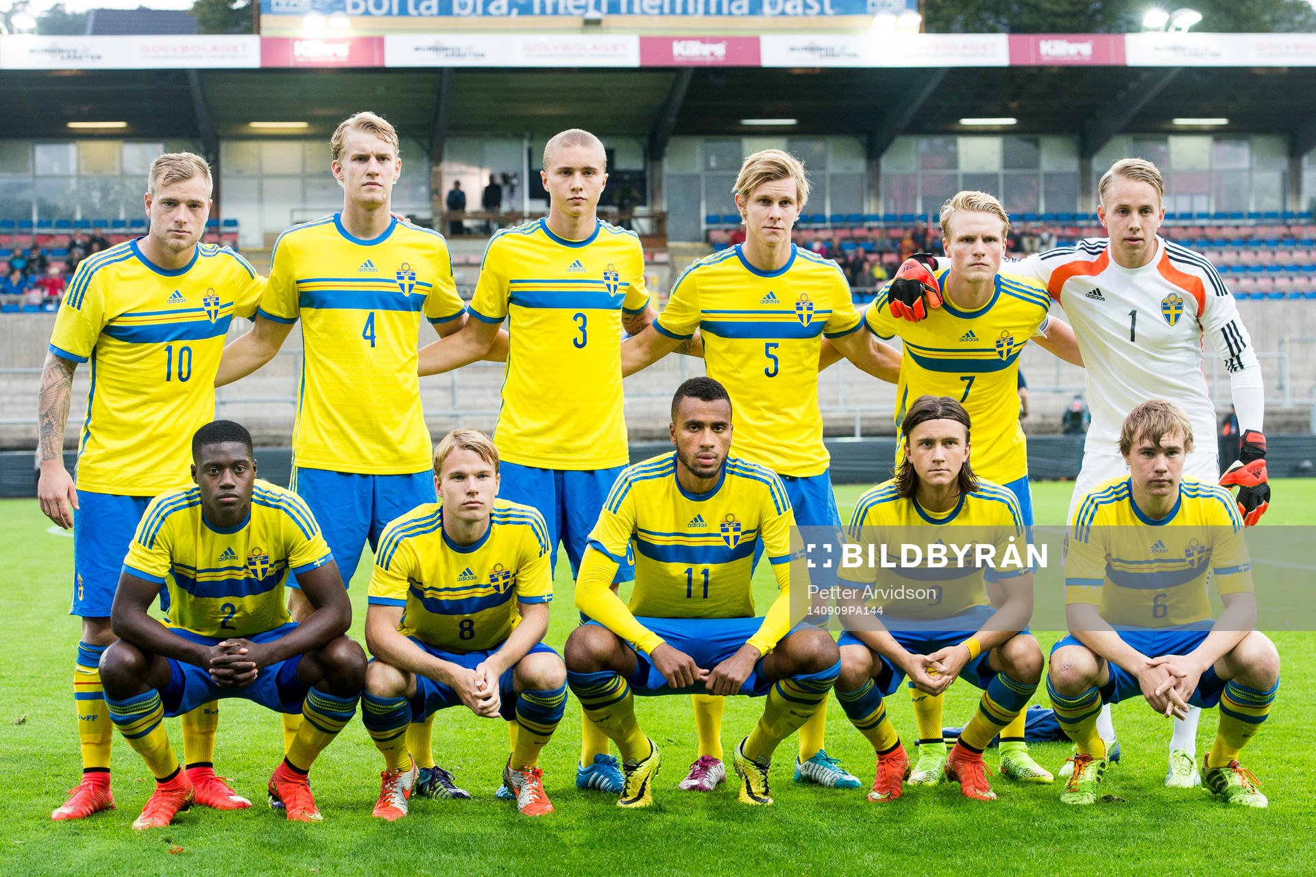 Sveriges startelva, övre raden från vänster, John
