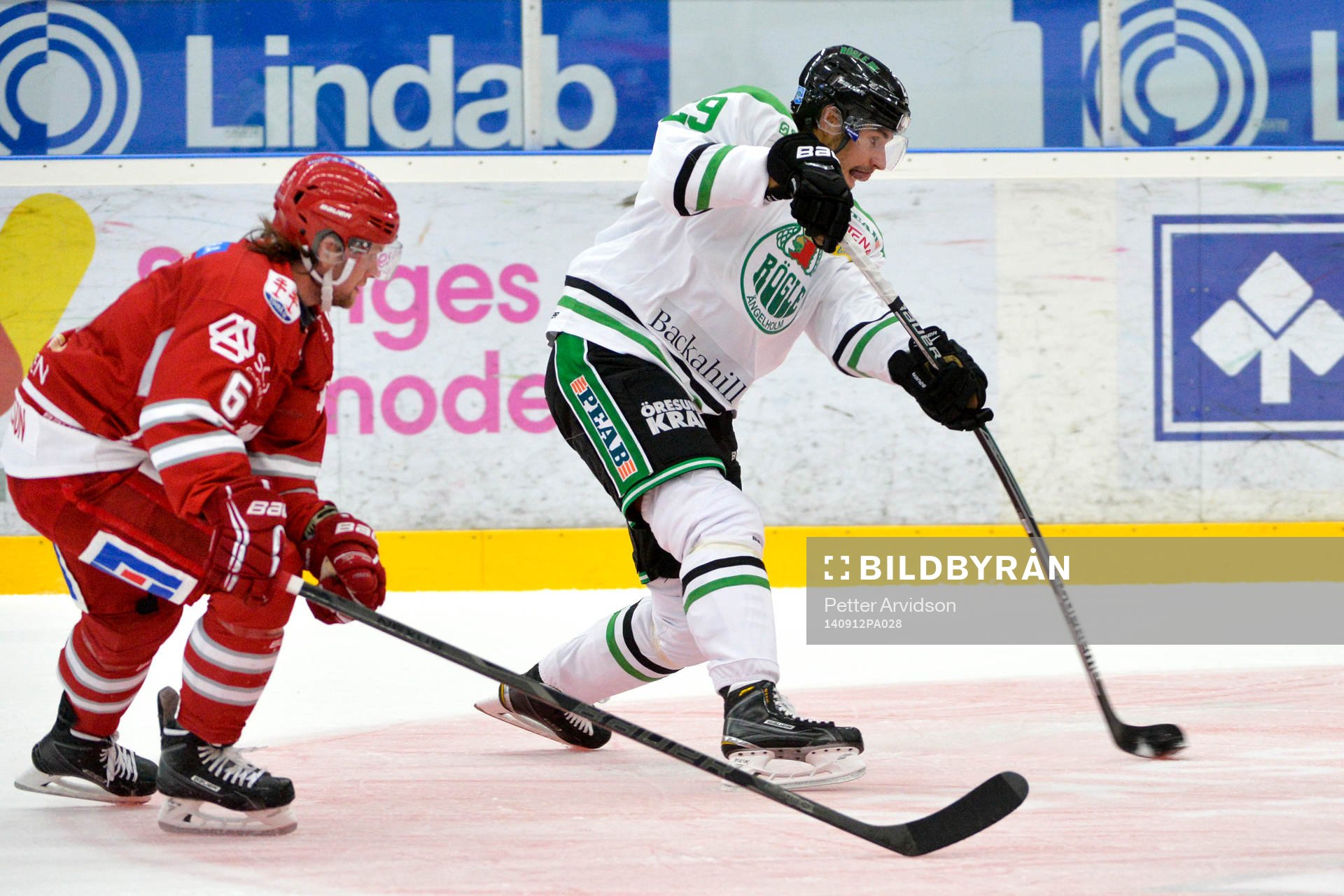 Rögles Ludvig Rensfeldt och Timrås Robin Persson